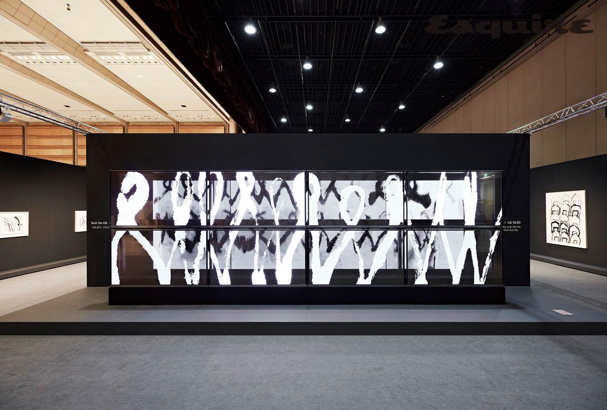  ‘프리즈 서울 2024’에 자리 잡은 LG전자 부스 설치 전경.