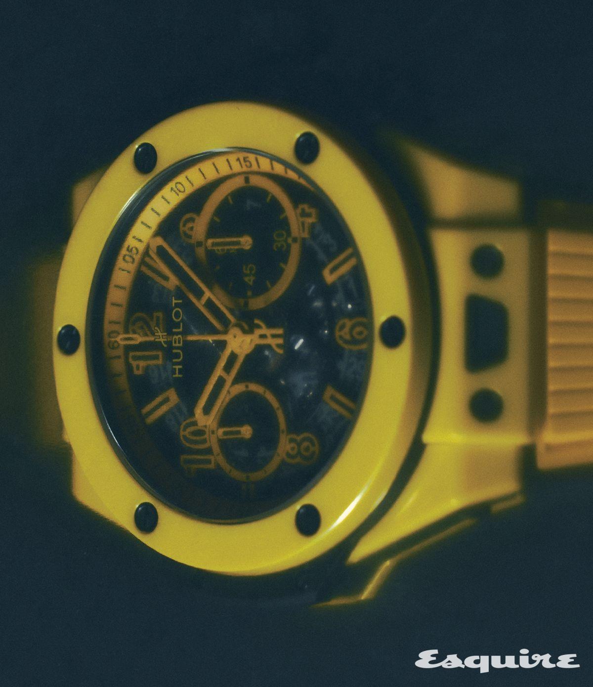 큼지막한 44mm 옐로 세라믹 케이스를 장착한 빅뱅 유니코 옐로 매직 4000만원대 위블로.