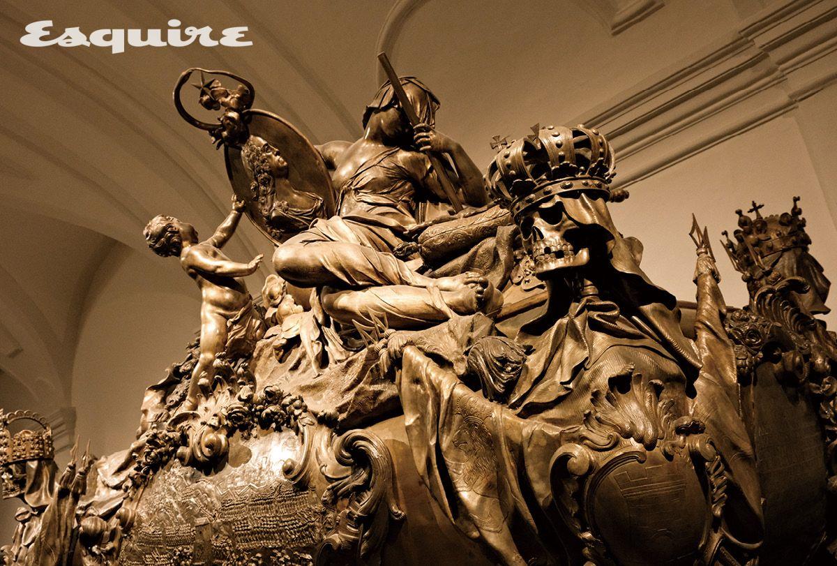 오스트리아 합스부르크 왕가의 무덤인 카푸친 크립트 내부. 