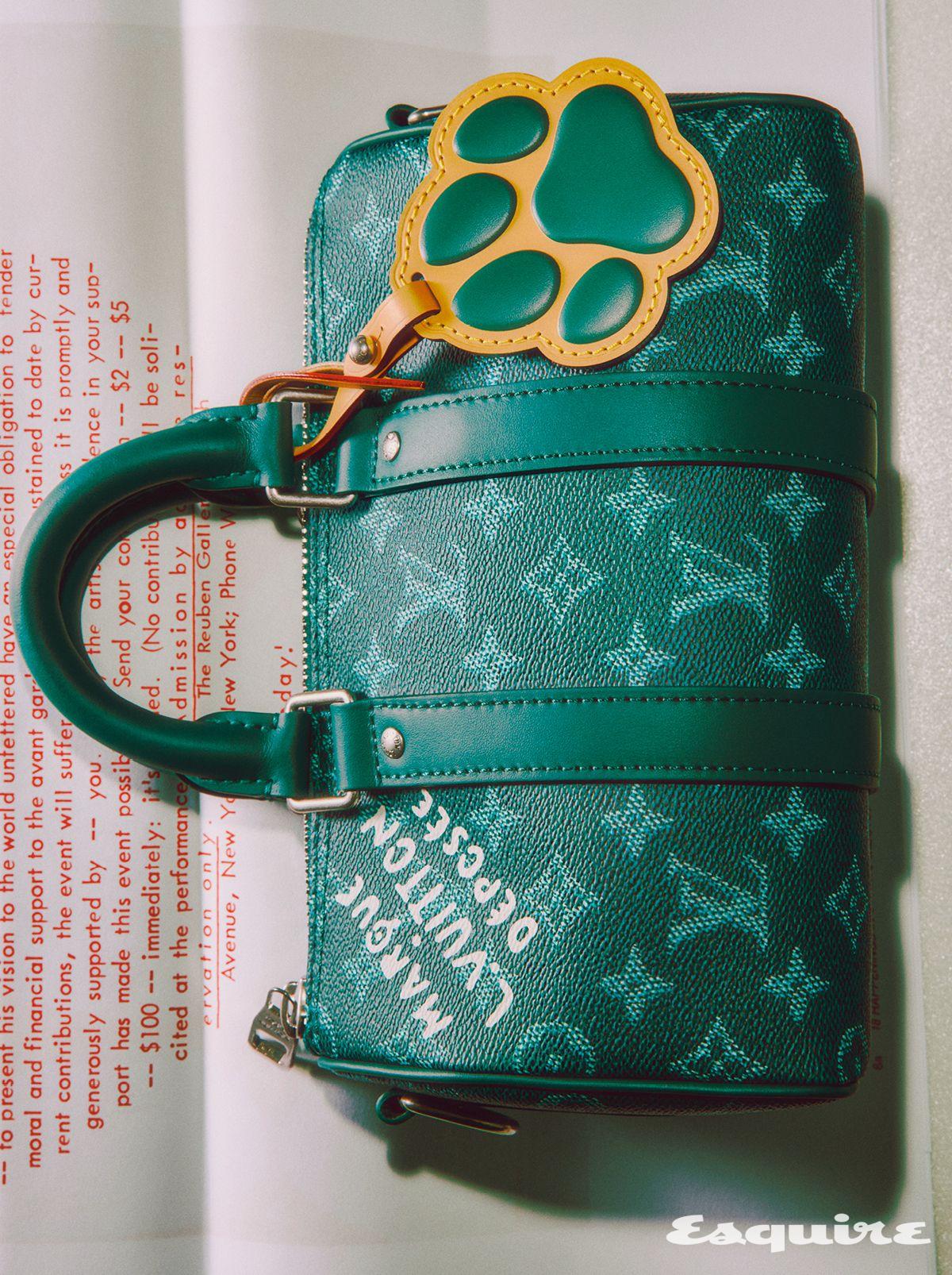 백 참 장식 그린 모노그램 캔버스 키폴 반둘리에 25 가격 미정 루이 비통.