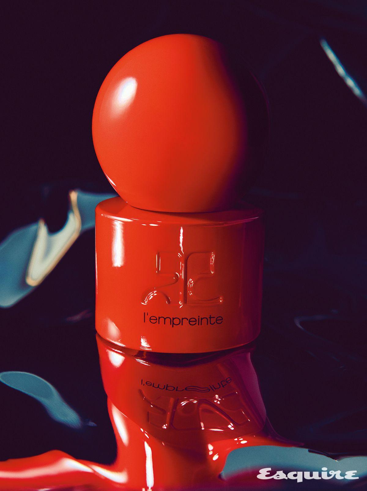 베르가모트와 파촐리 향이 조화로운 오 드 퍼퓸 앙프랑뜨 30mL/13만9000원 꾸레쥬 퍼퓸.