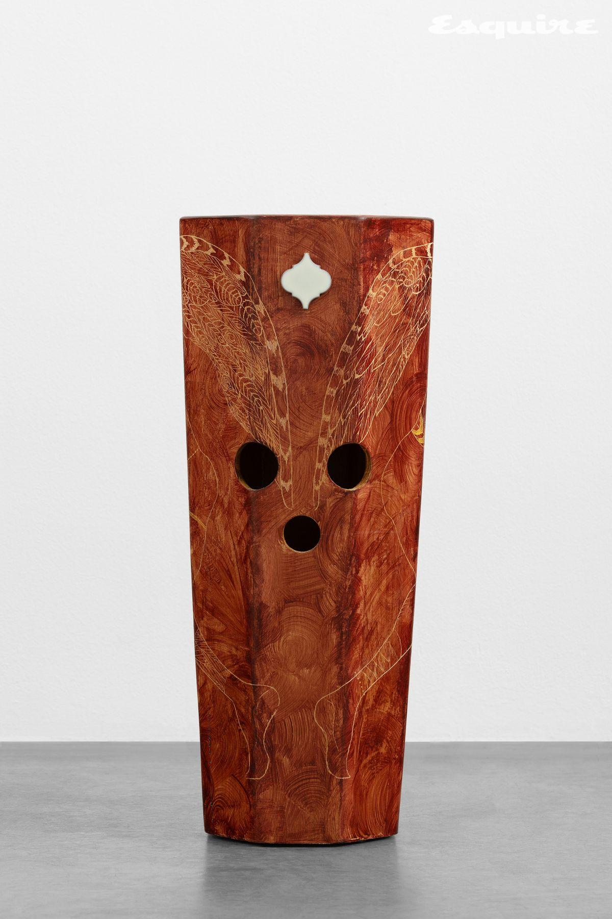 'KA Spirit I', 2023. Hand-carved oak wood drum with mahogany stain, mirrored glass and tiles, 76 x 33 x 32 cm, Courtesy the artist and Esther Schipper, Berlin/Paris/Seoul PHOTO CHROMA