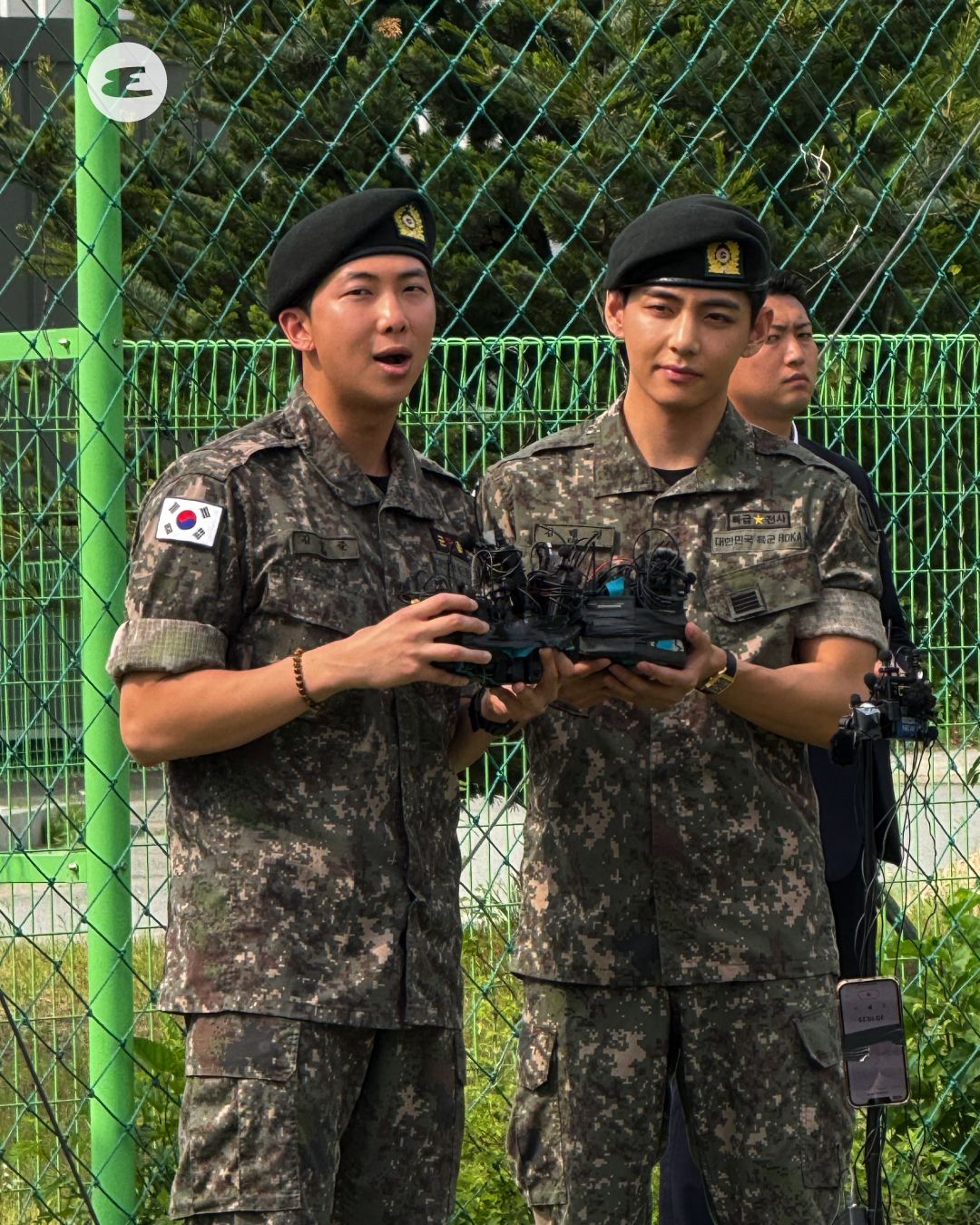 BTS RM, 뷔 전역 현장 직찍