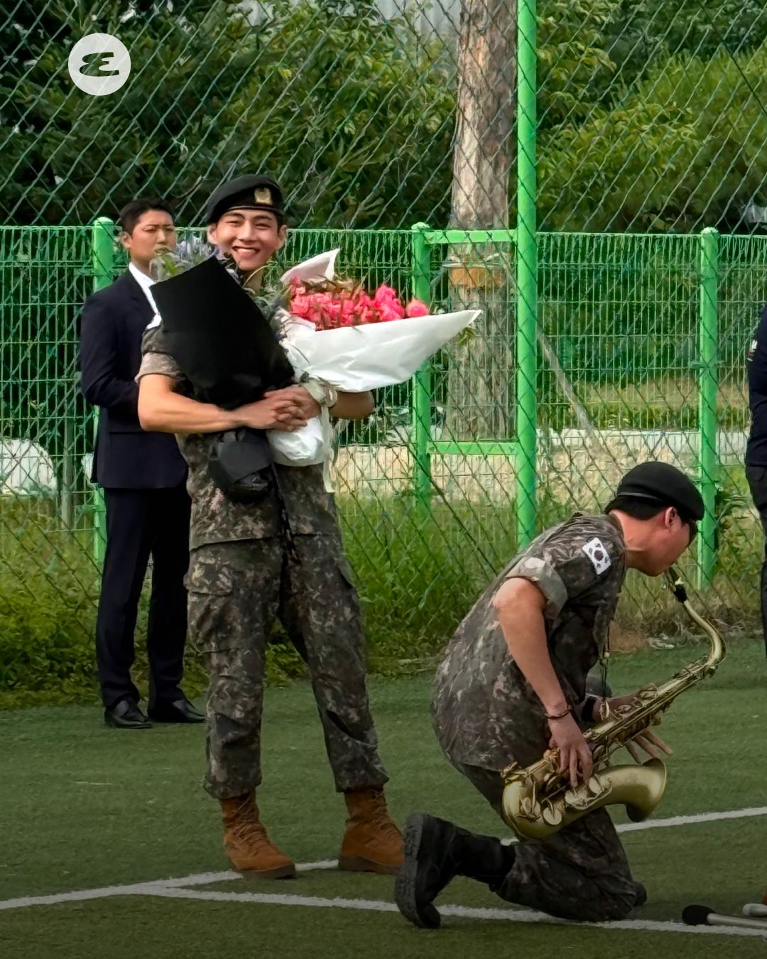 BTS RM, 뷔 전역 현장 직찍
