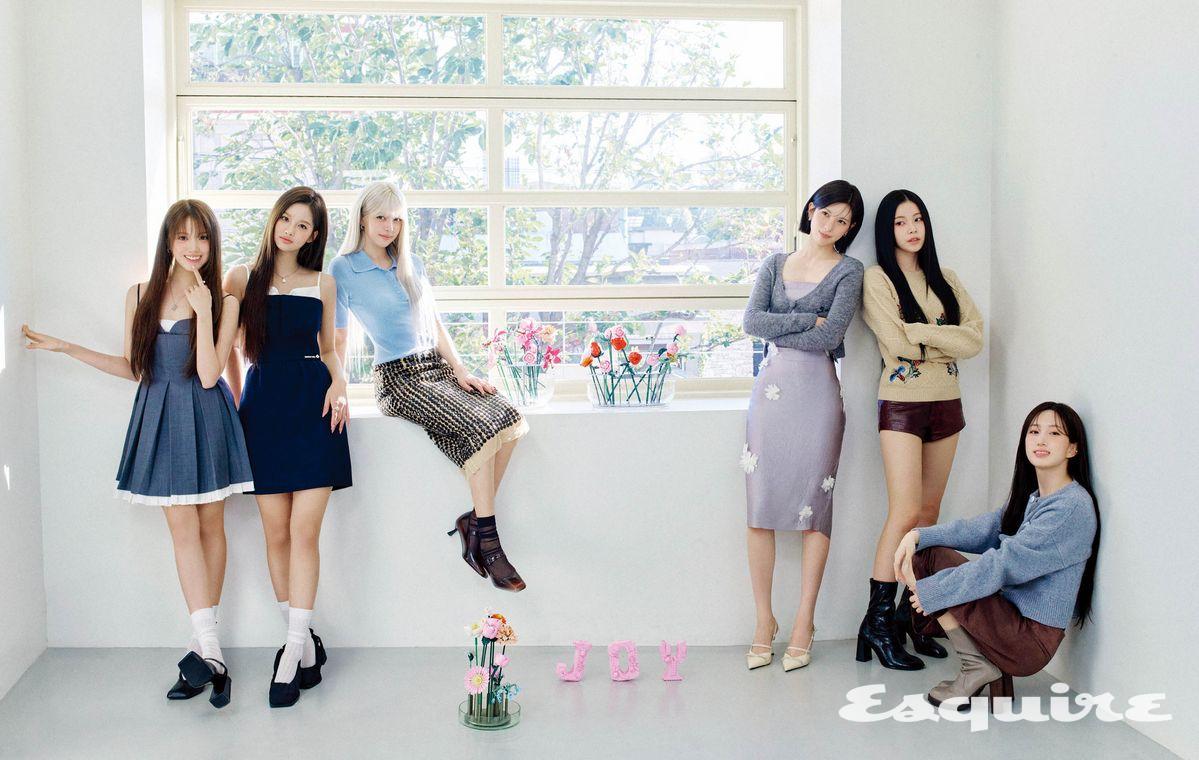 보태니컬 장미 꽃다발(10328), 보태니컬 핑크 꽃다발(10342), ‘Awaken Your Joy’ 캠페인을 표현한 알파벳 제품 모두 레고. (지우) 원피스 슈슈통. 슈즈 아쉬. 네크리스 비비안 웨스트우드. 이어링, 링 모두 애프터밀. 삭스 스타일리스트 소장품. (설윤) 코르셋 톱, 스커트 모두 슈슈통. 슈즈 캠퍼. 네크리스 비비안 웨스트우드. 링 파나쉬. 삭스 스타일리스트 소장품. (릴리) 니트 톱 앤아더스토리즈. 스커트 H&M. 슈즈 슈슈통. 이어링 쥬디앤폴. 삭스 스타일리스트 소장품. (배이) 그레이 카디건 슈슈통. 톱, 스커트 모두 마크공. 슈즈 지미추. 이어링 애프터밀. (규진) 니트 톱 에트로. 쇼트 팬츠 셀프 포트레이트. 부츠 H&M. (해원) 카디건 앤폴드. 스커트 문선. 부츠 토즈. 이어 커프 스타일리스트 소장품.