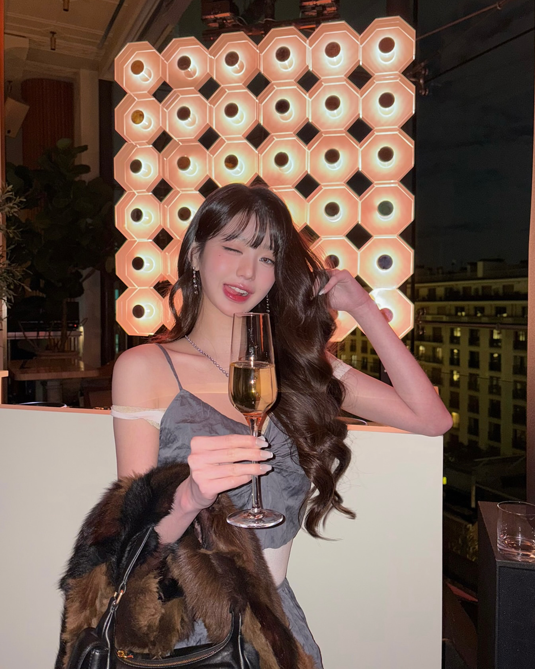 인스타그램 @for_everyoung10/아이브 장원영 미우미우 