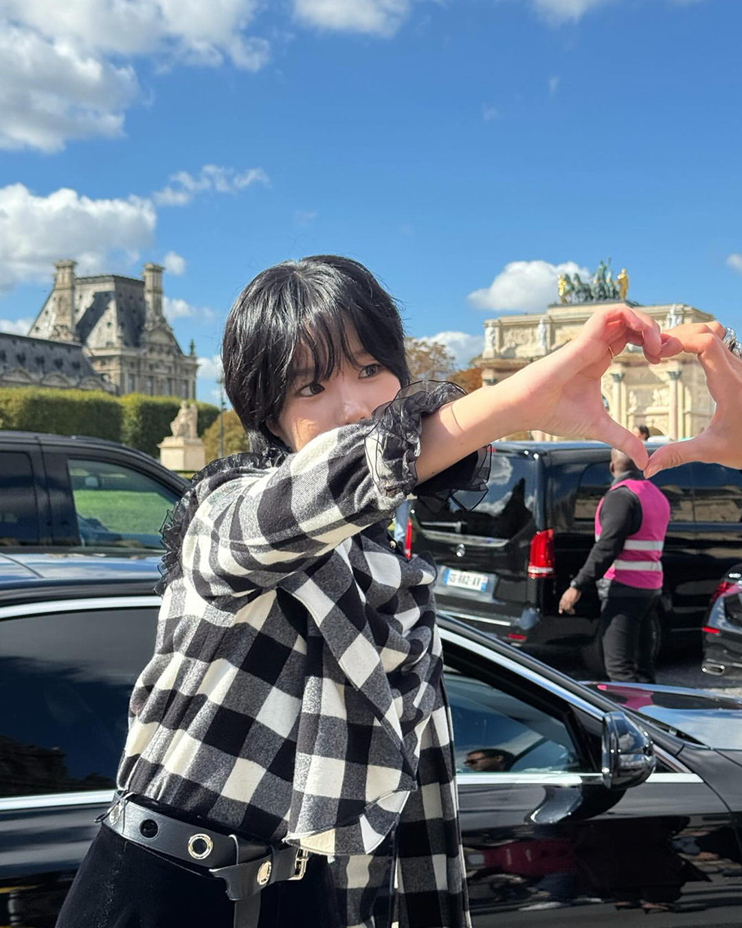 인스타그램 @zo__glasss/조유리 루이비통 