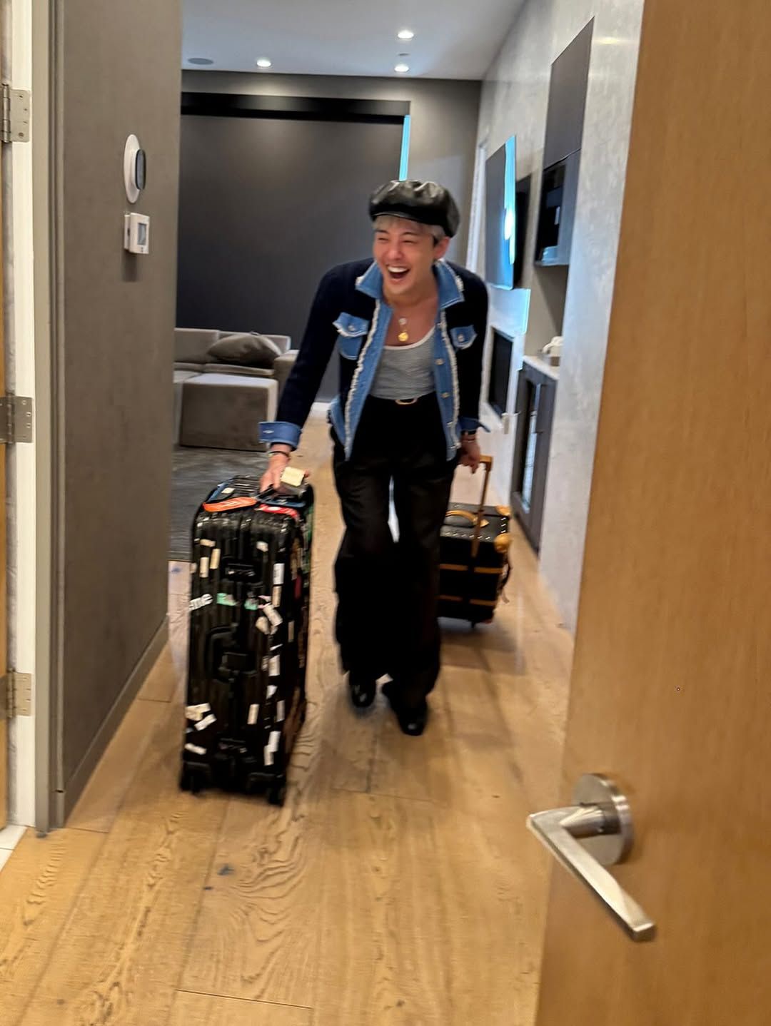 꾸꾸꾸 가디건 스타일링/인스타그램 @8lo8lo8lowme