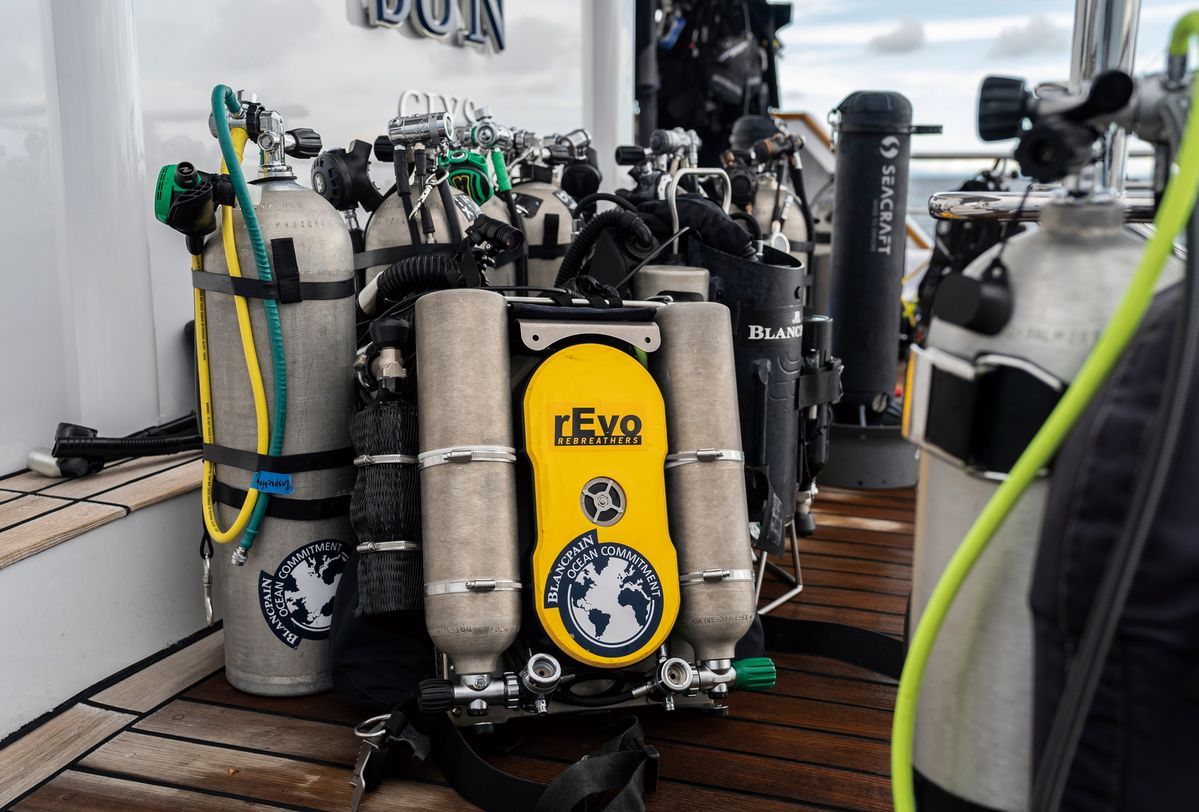 블랑팡은 오션 커밋 프로젝트를 통해 알렉시스 샤푸이(Alexis Chappuis)가 이끄는 언씬(UNSEEN Expeditions), 바이오픽셀 오션스 재단 곰베싸 탐사 프로젝트(Gombessa Expeditions) 등을 지속적으로 지원하며 20년이 넘는 기간 동안 바다에 대한 지식 보존에 노력을 기울이고 있다.