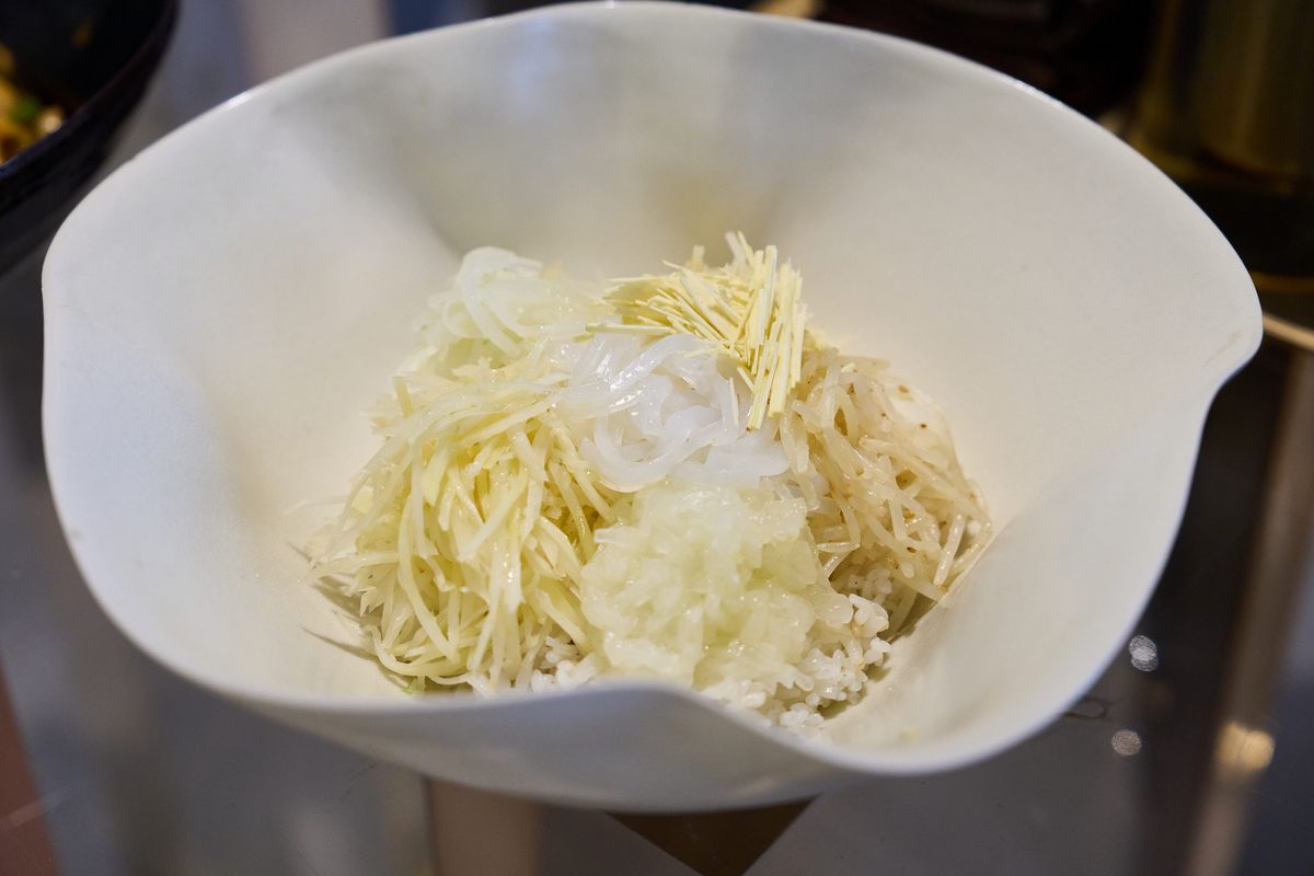 에어비앤비 온지음 다이닝 체험 요리 시연 '백화반'/ 출처 : 에어비앤비