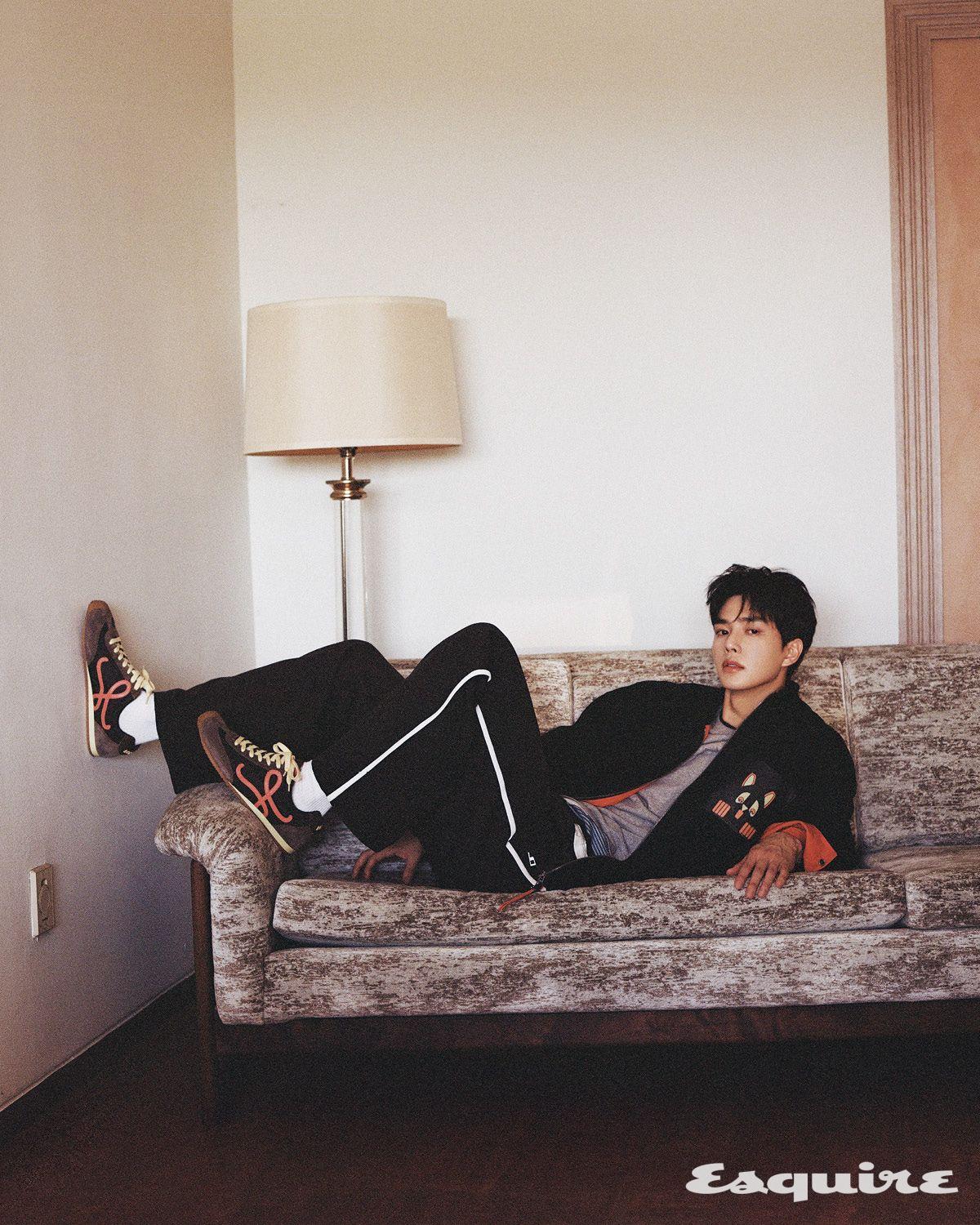 이미지 캡션 영역