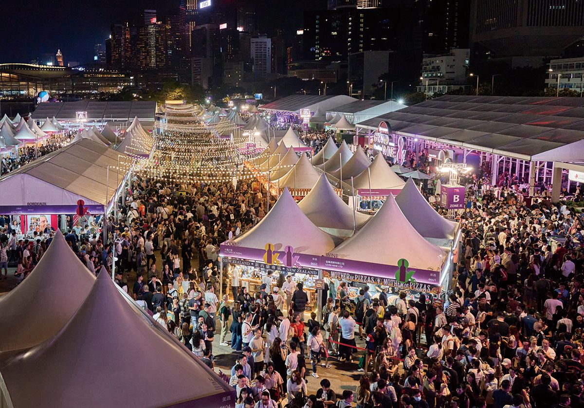 나흘간 약 16만 명이 왔다 간 와인&다인 페스티벌은 내년 10월에 돌아온다.