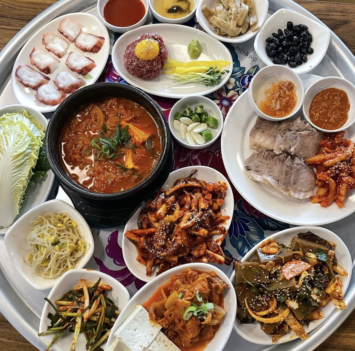 인스타그램 @horangejoomak/ 인왕산 호랭이주막 