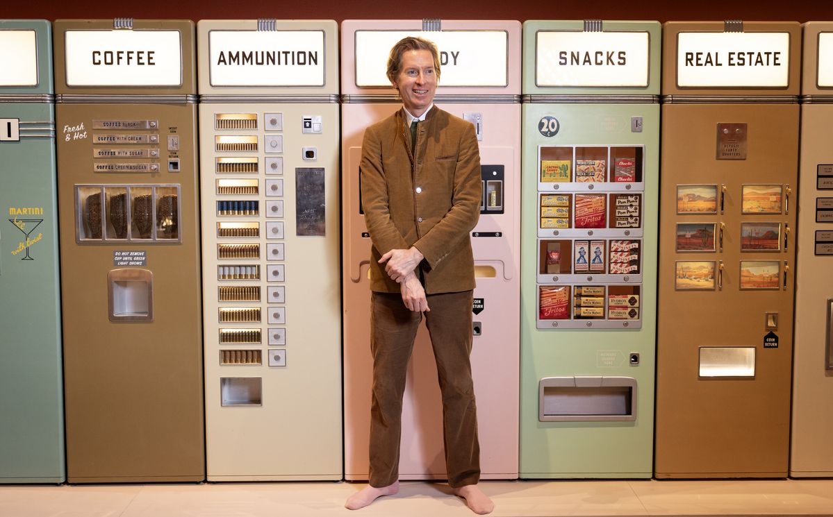 디자인 뮤지엄 전시장의 웨스 앤더슨. photo (c) Matt Alexander