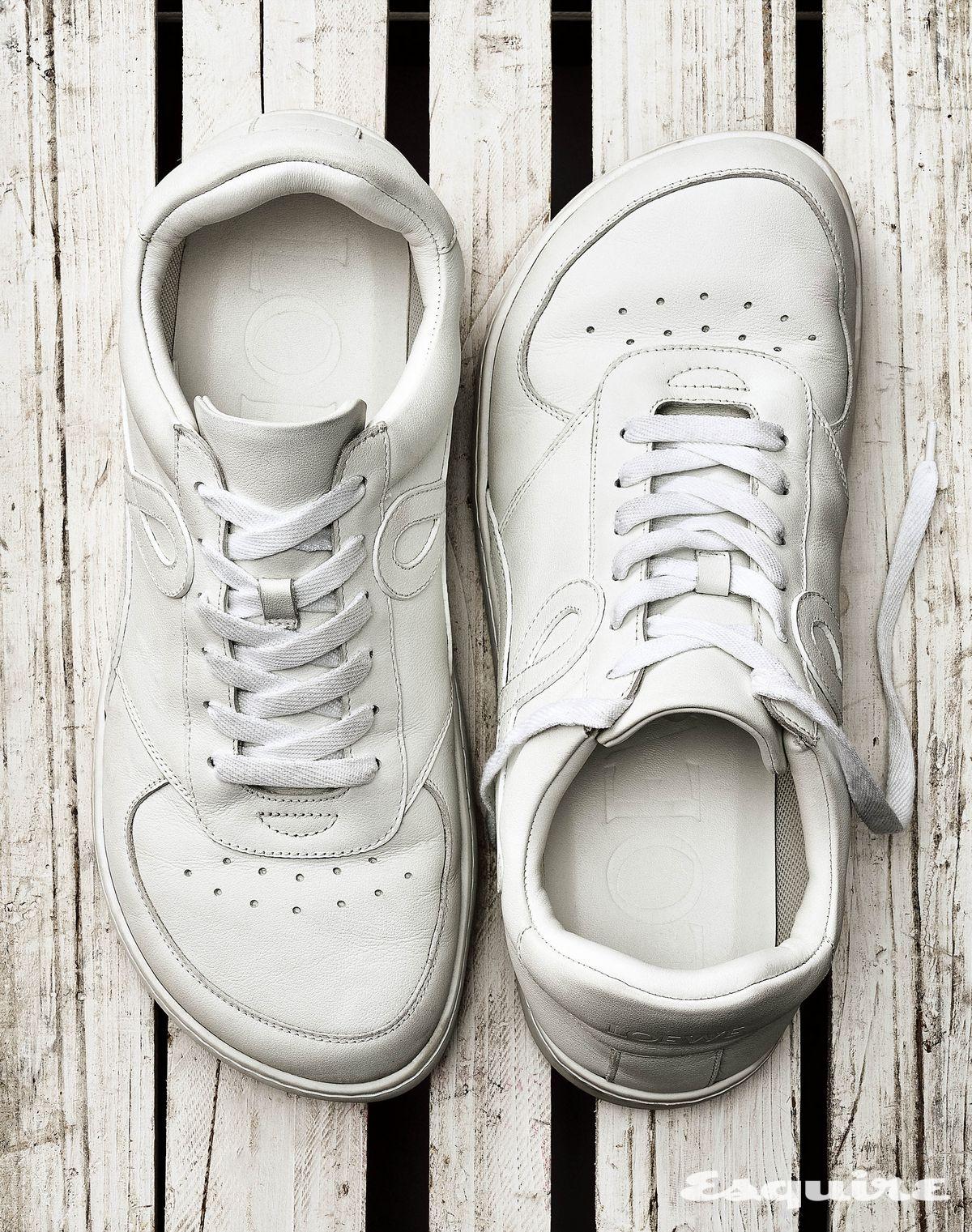 카프스킨 점보 스니커즈 140만원 로에베.