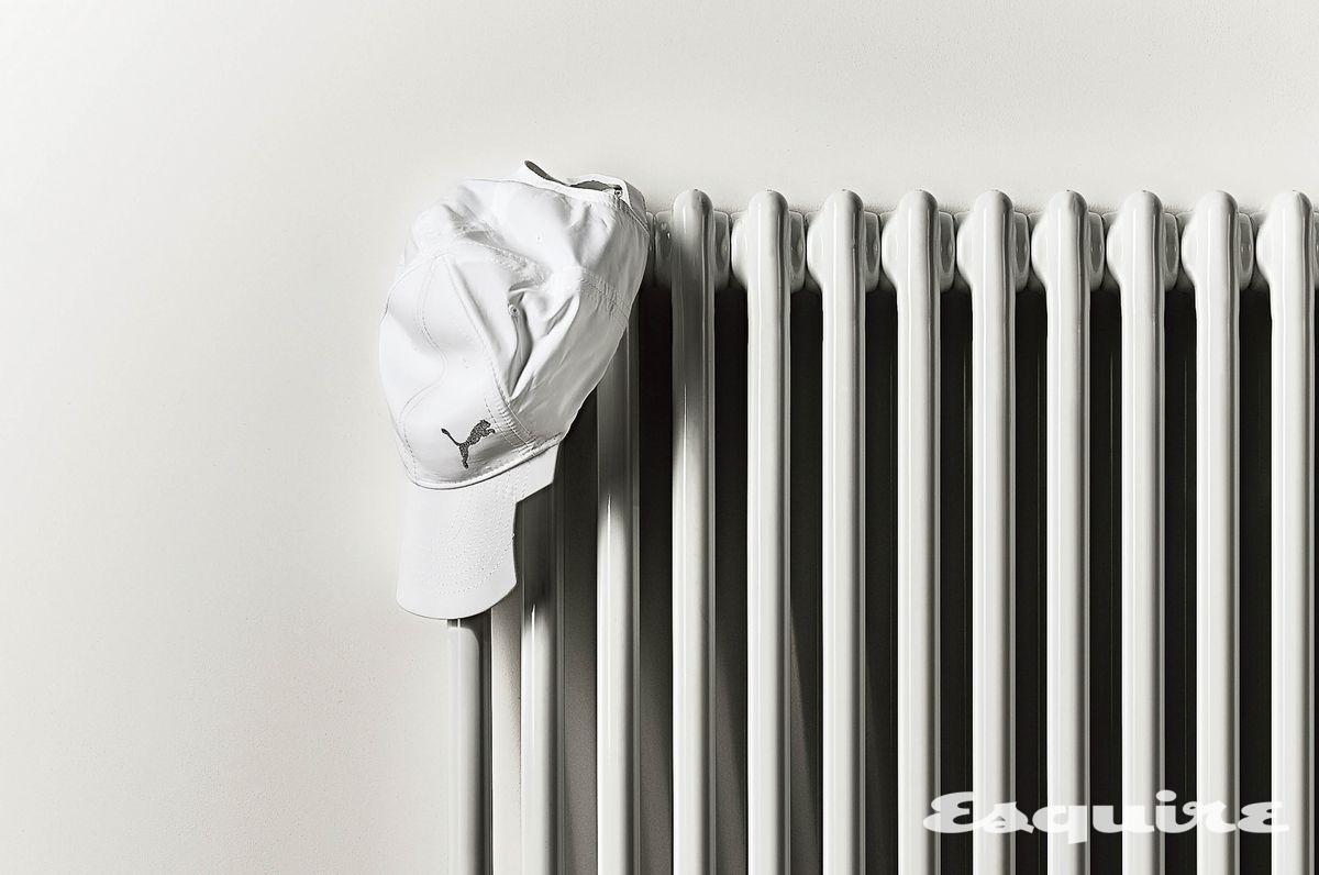 컷아웃 캡 가격 미정 발렌시아가.