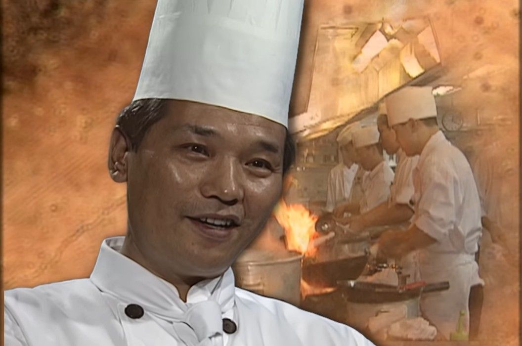 후덕죽 대가도 신라호텔 팔선의 총괄 셰프 당시 가장 긴 그랑 토크 모자를 쓰고 있다 / 이미지 출처 : 유튜브 @MBClife 