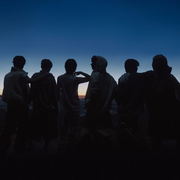 라이즈 ‘Fly Up’ 앨범 커버