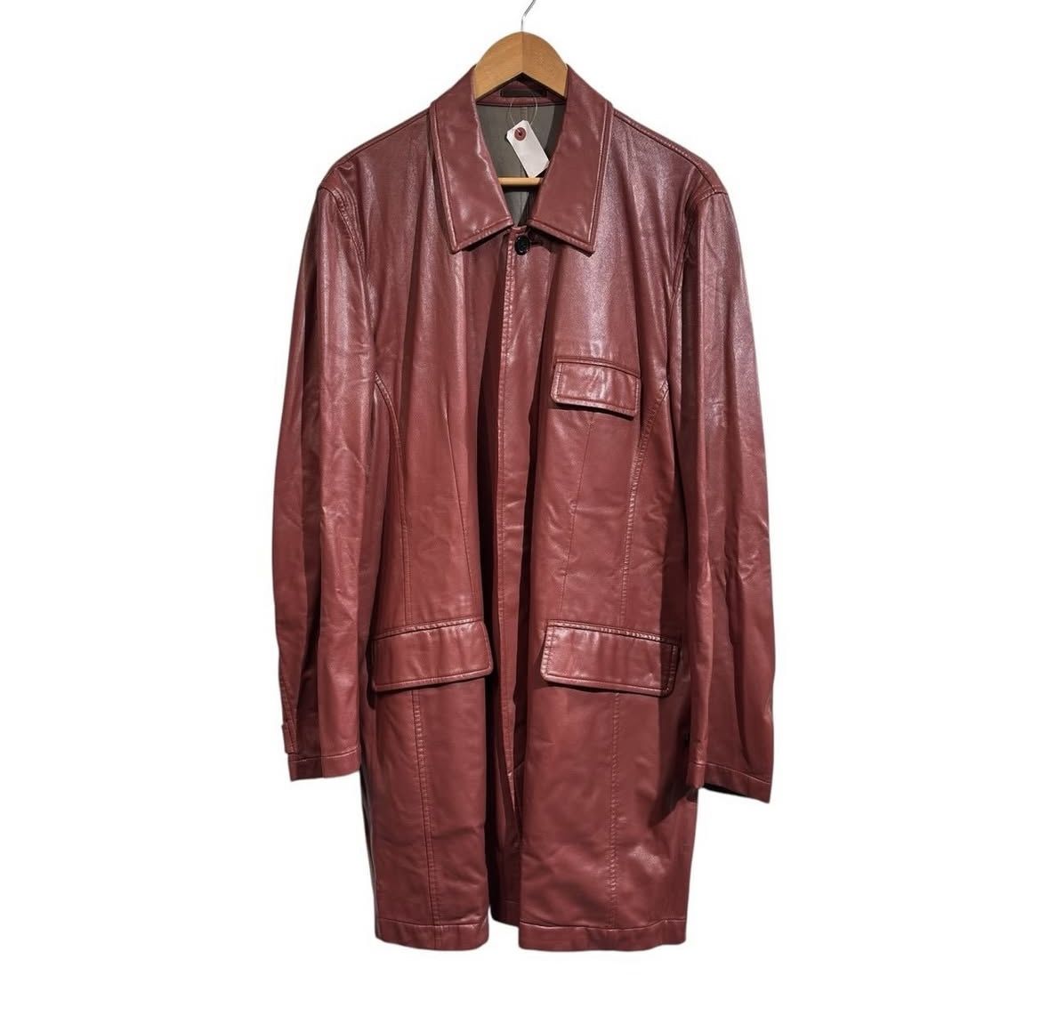 1996년도 꼼데가르송의 레더 자켓 이미지 / 이미지 출처: 키스멧. 