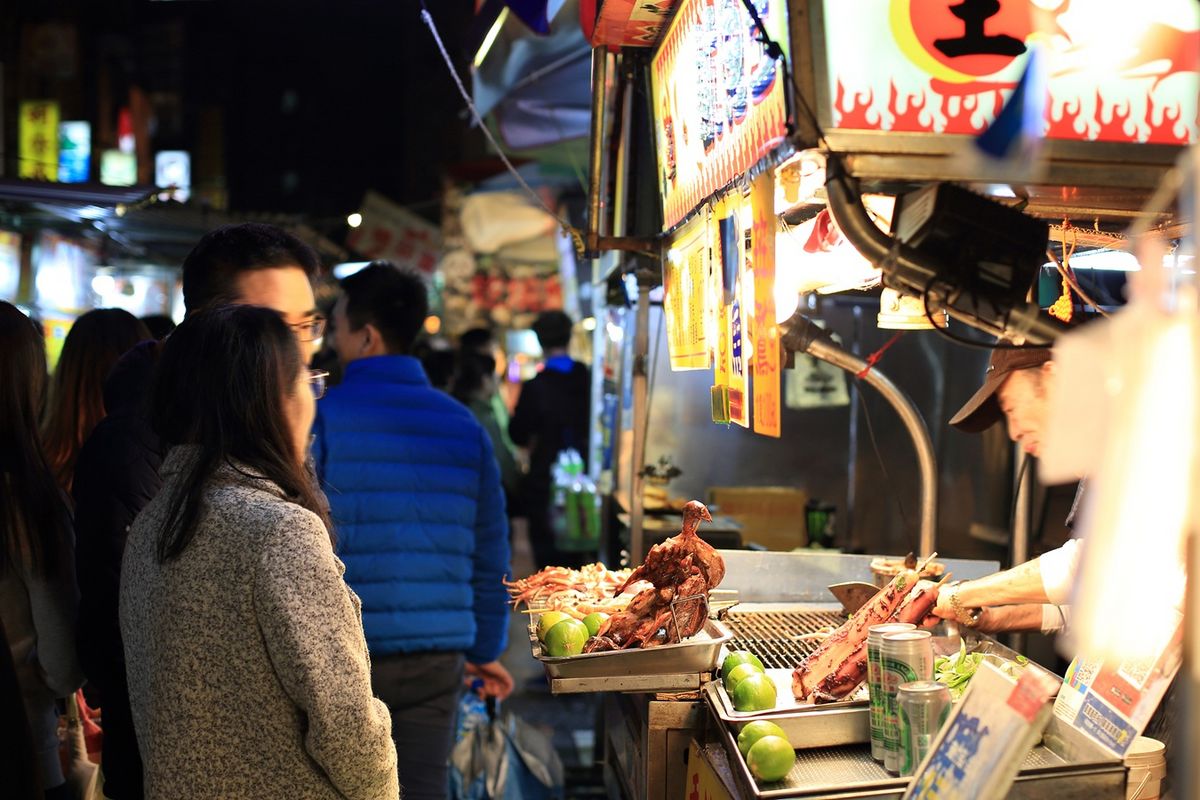 한국인 여행객의 56%가 해외여행 중 현지 슈퍼마켓을 방문한다고 밝혔다. / 제공: 스카이스캐너