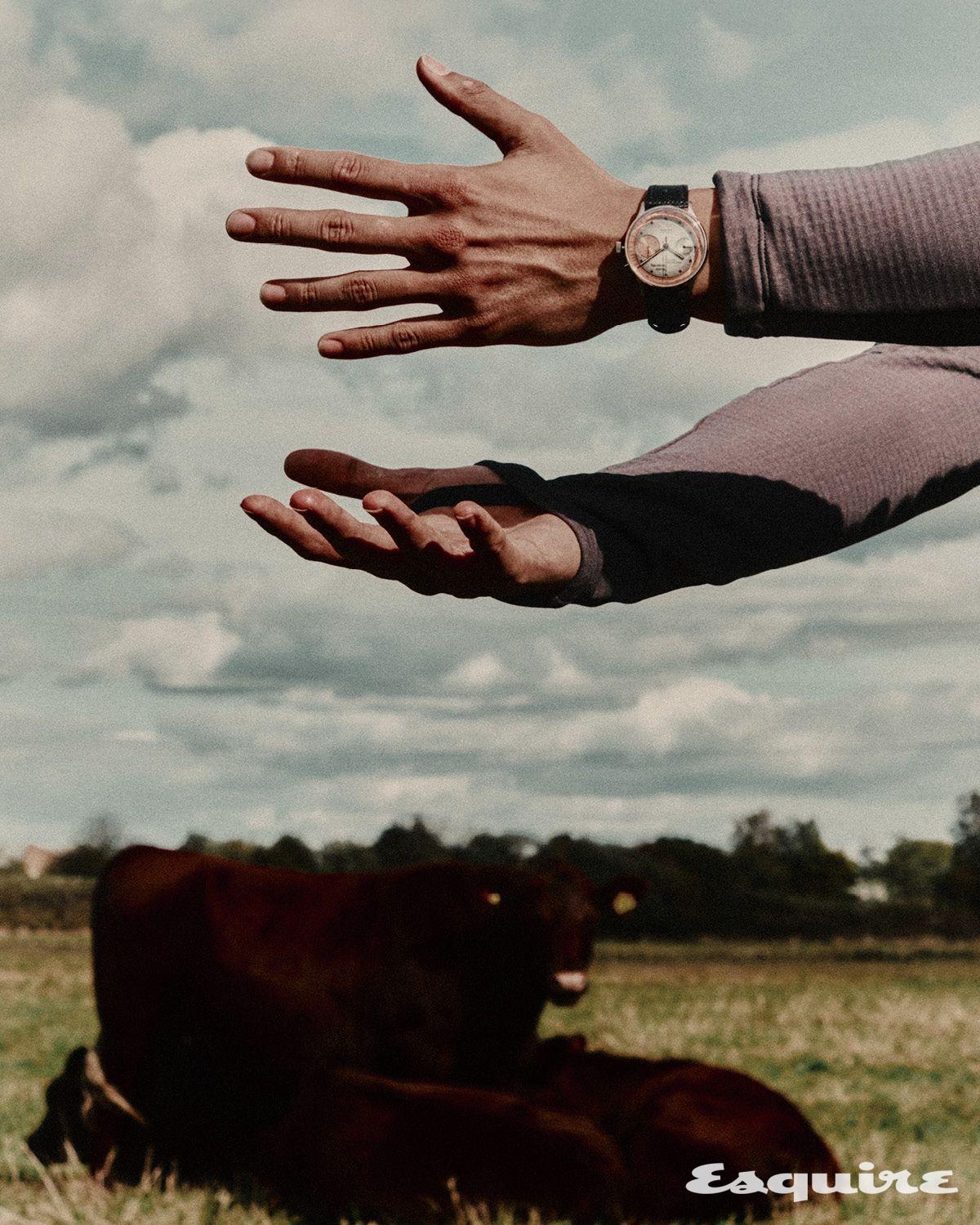 38.5mm 스틸 케이스의 샐먼 03시리즈 1700파운드 스튜디오 언더독. 톱 아크테릭스.