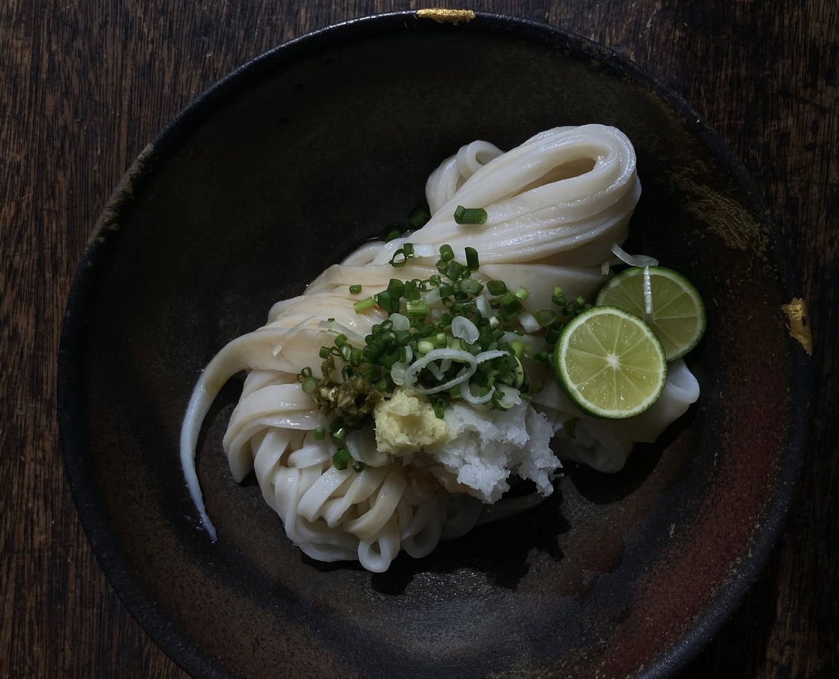 직접 손으로 우동면을 만드는 가타쯔무리의 우동. | 이미지출처: 업체 페이스북 계정