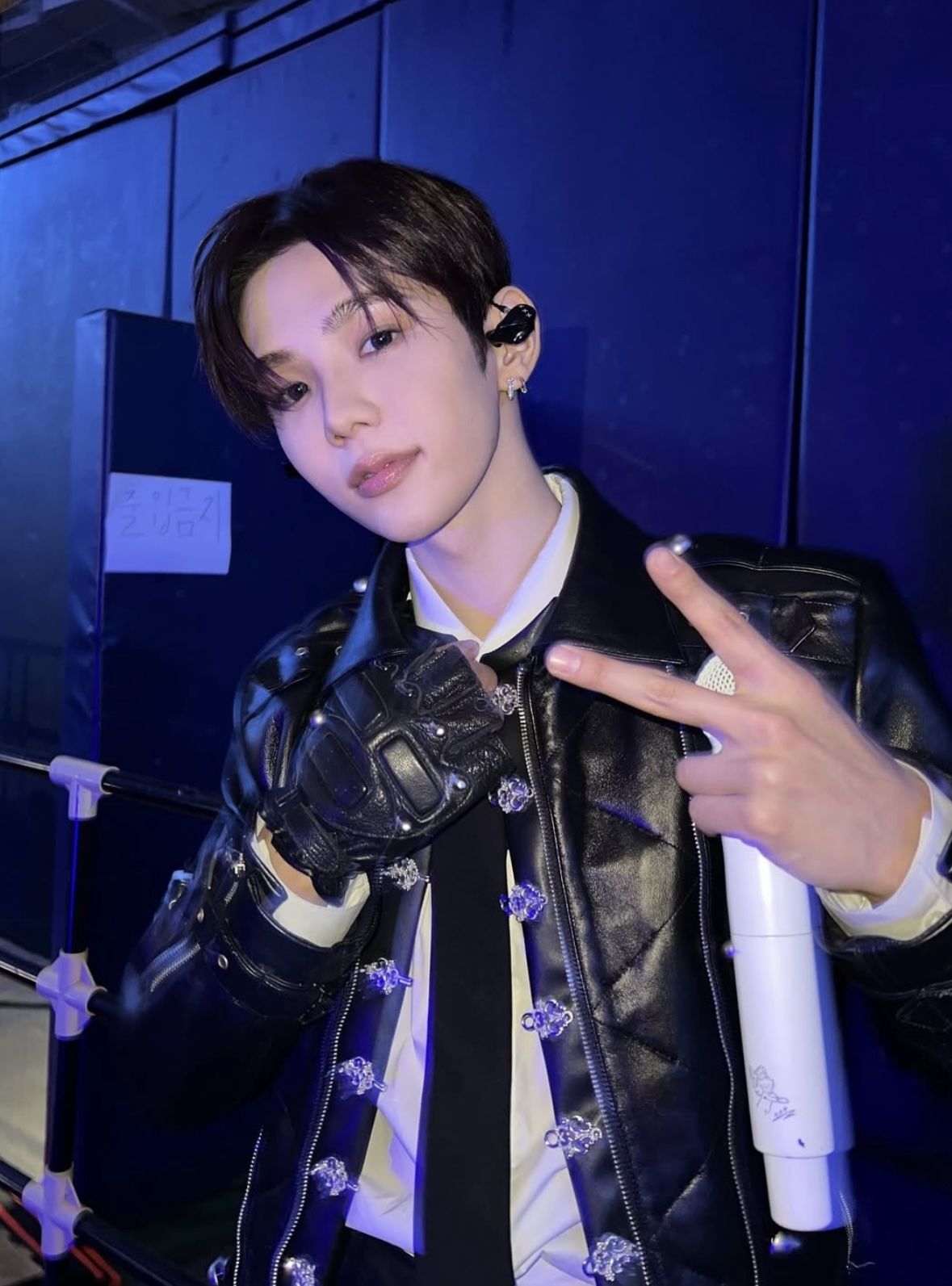 레더 자켓을 입은 쇼타로의 모습 / 이미지 출처: 인스타그램 @riize_official