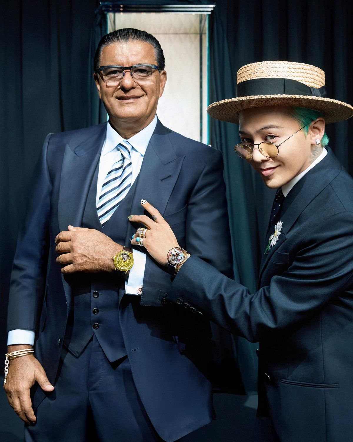 제이콥앤코 부티크 오픈 행사에 참석한 지드래곤과 제이콥 아라보. 두 사람의 긴밀한 협력은 하이엔드 시장에 새로운 파트너십의 형태를 제시하고 있다. / 이미지 출처: 제이콥앤코