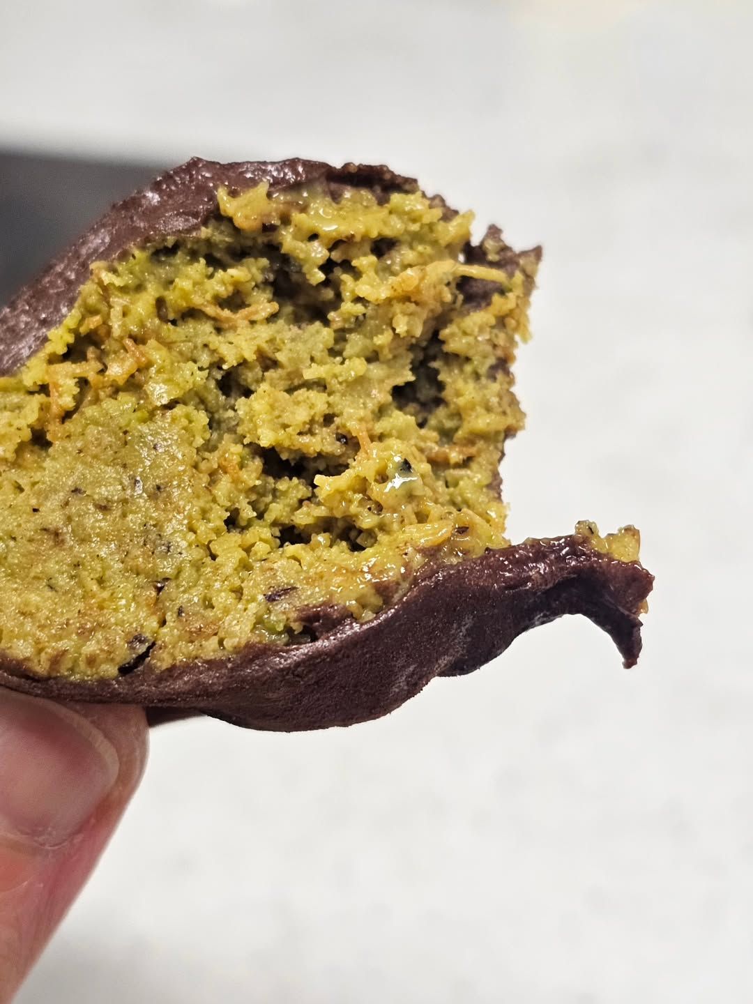 엔믹스 설윤이 먹은 '더팬닝' 두바이쫀득쿠키