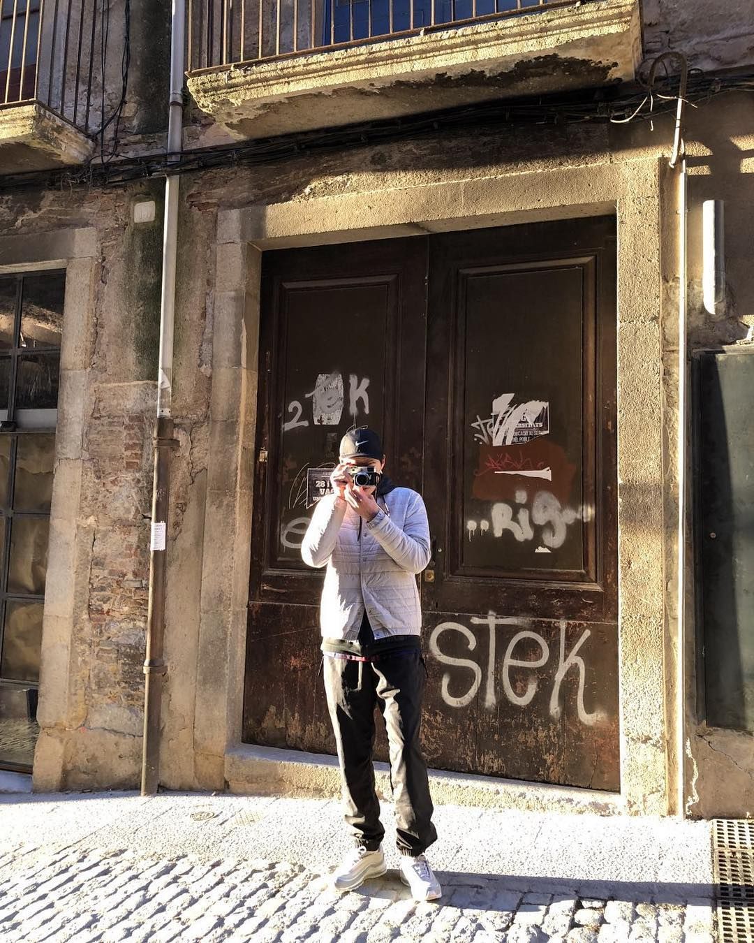 류준열의 애슬레저 룩 스타일 / 이미지 출처: 인스타그램 @ryusdb