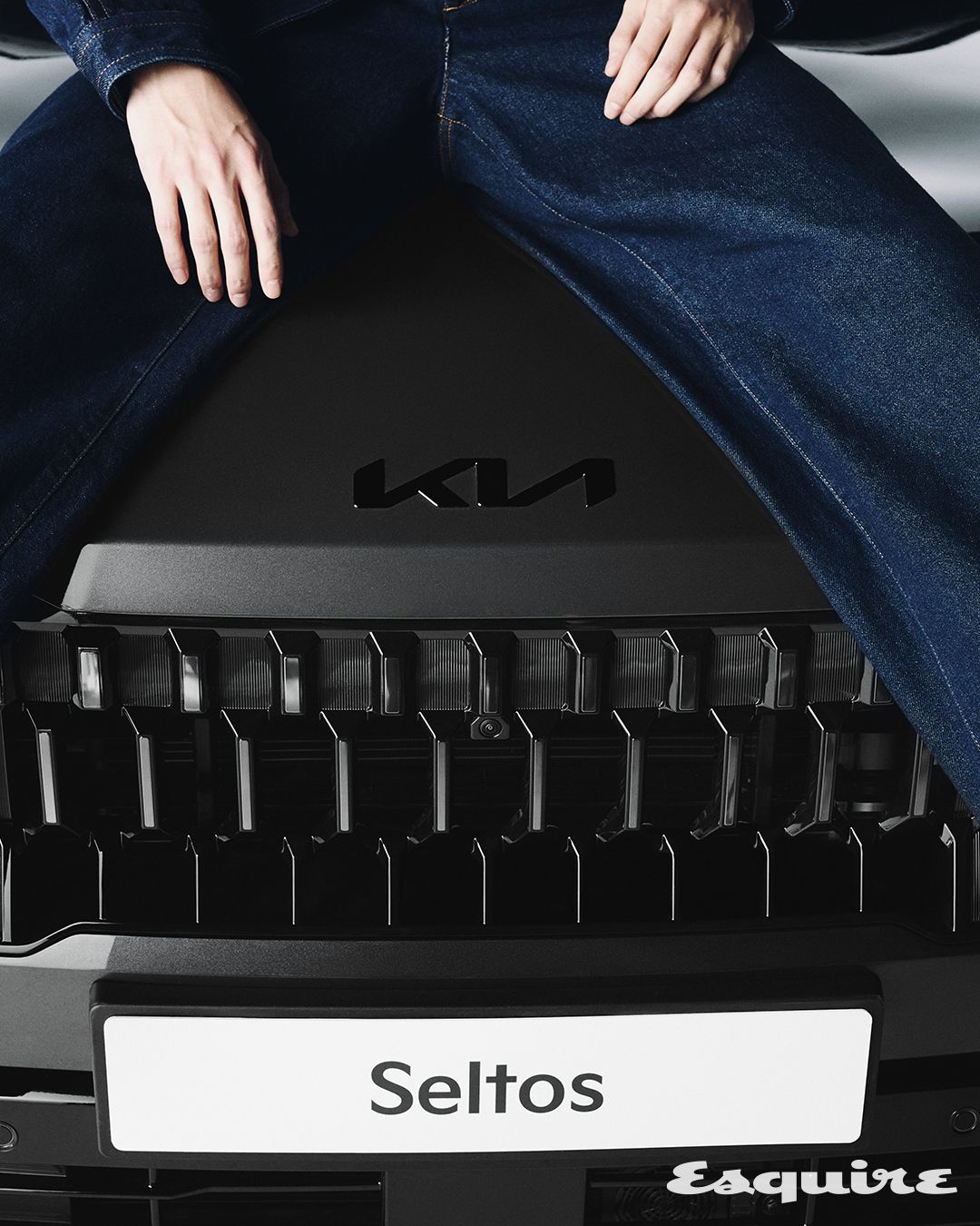 데님 재킷·팬츠 모두 이자벨마랑.