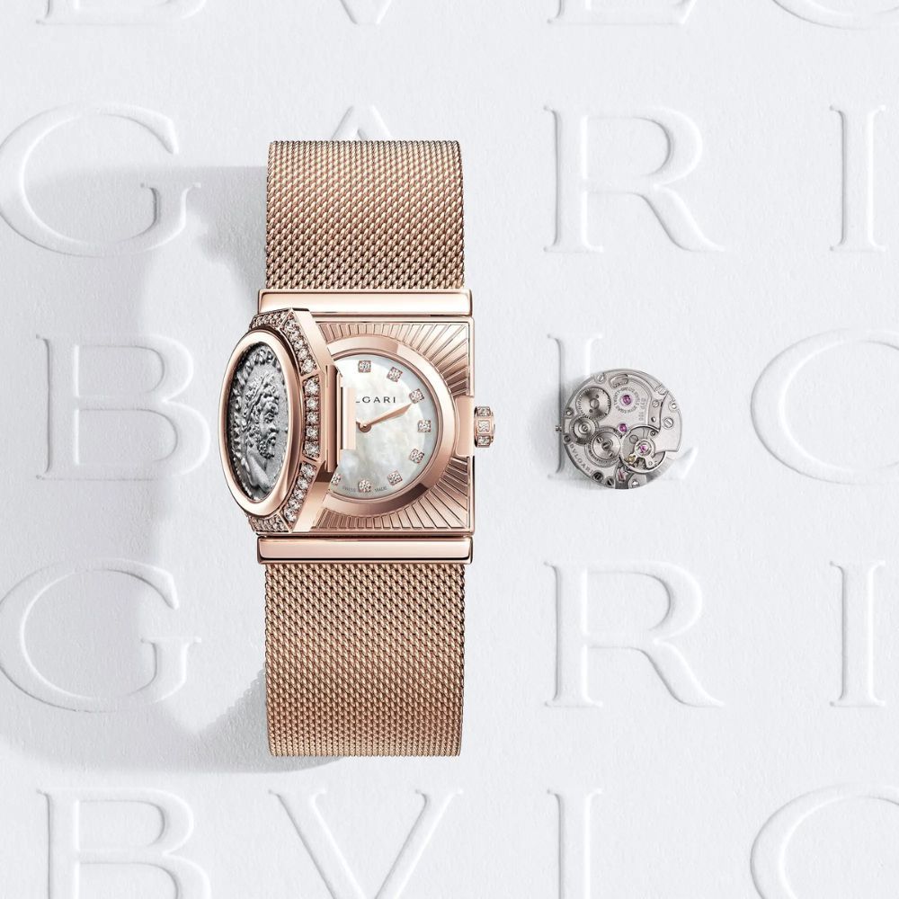 골드를 전면에 내세운 불가리 마글리아 밀라네즈 모네떼 시크릿 워치 / 이미지 출처 : 불가리