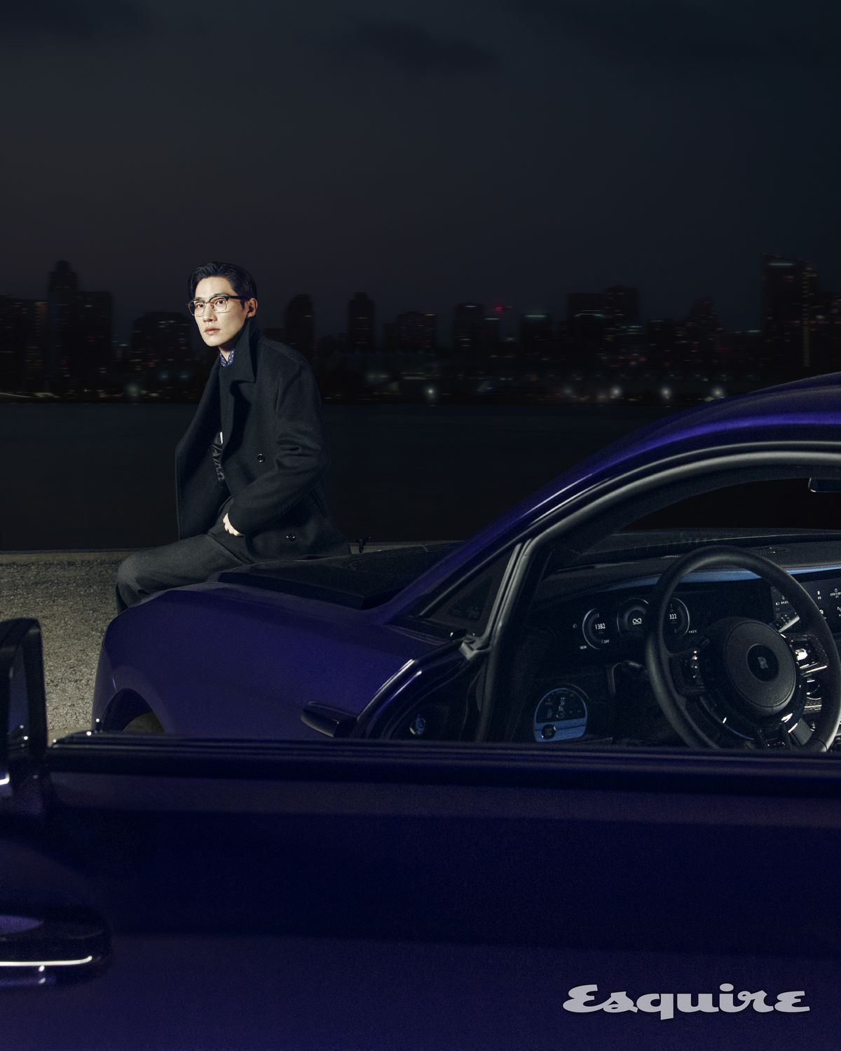 일반적인 차와 반대 방향으로 문이 열리는 롤스로이스의 '코치 도어'는 다른 차에서 경험할 수 없는 특별함이다. 