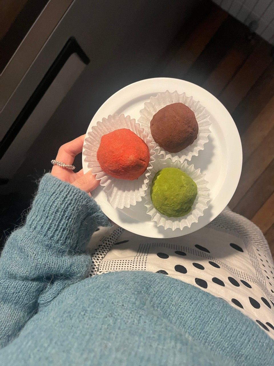 핑바이, 말차두바이, 오리지날 세 가지 맛의 두쫀쿠. | 이미지 출처: 네이버 지도 업체 제공 이미지