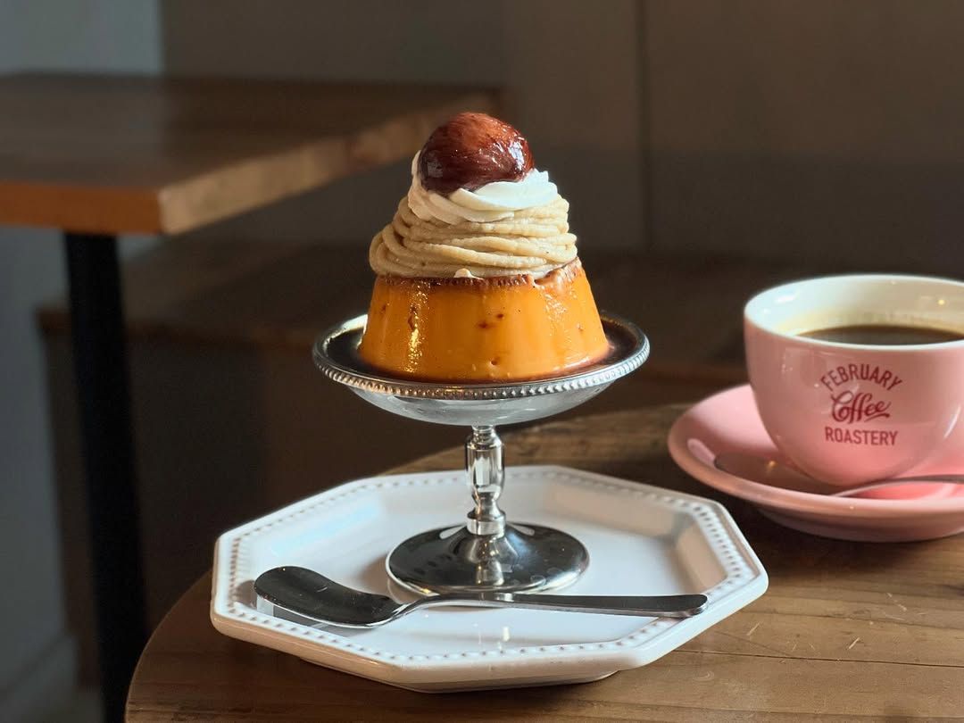 페브러리 커피 로스터리의 시즌 한정 메뉴인 몽블랑 푸딩. / 이미지 출처: 카페 인스타그램 @februarycoffeeroastery
