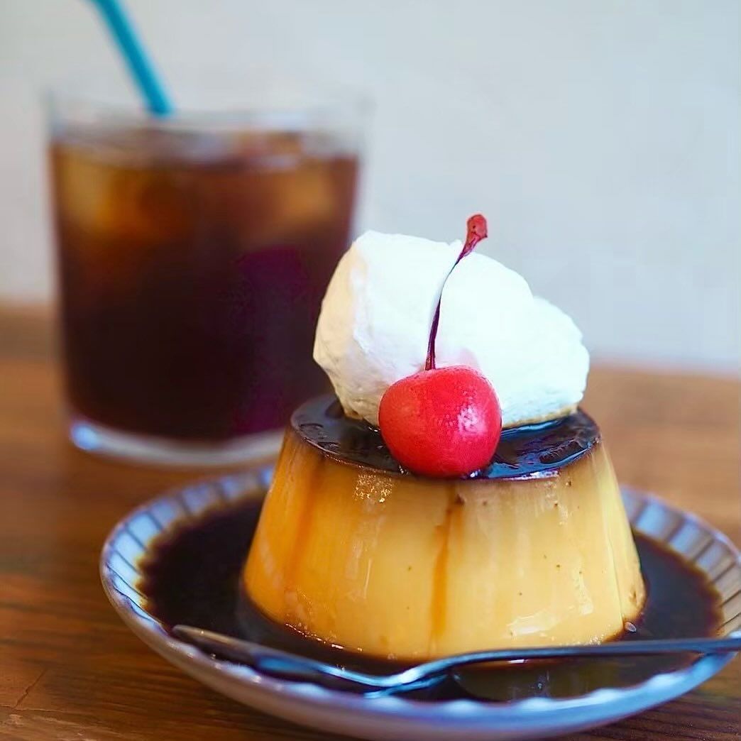 기본에 충실하지만 깊은 맛을 느낄 수 있는 올 시즌즈 커피의 클래식 푸딩. / 이미지 출처: 카페 인스타그램 @allseasonscoffee