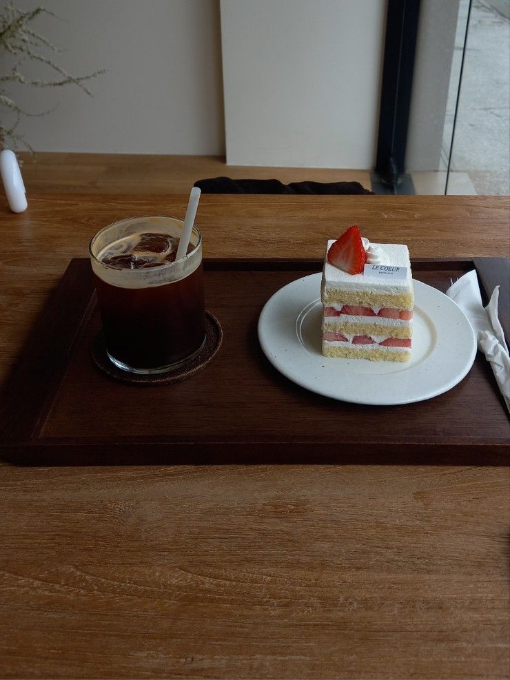 르쿠에르의 딸기 쇼트 케이크이다.