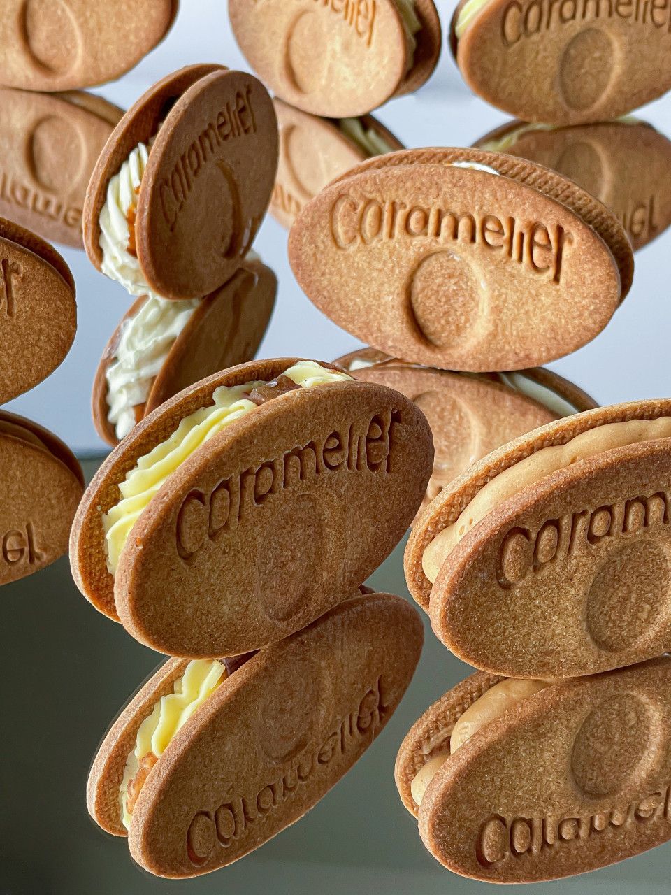 캐러멜의 깊은 풍미를 느낄 수 있는 부드러운 쿠키. 이미지 출처 : 인스타그램 @caramelier_o 