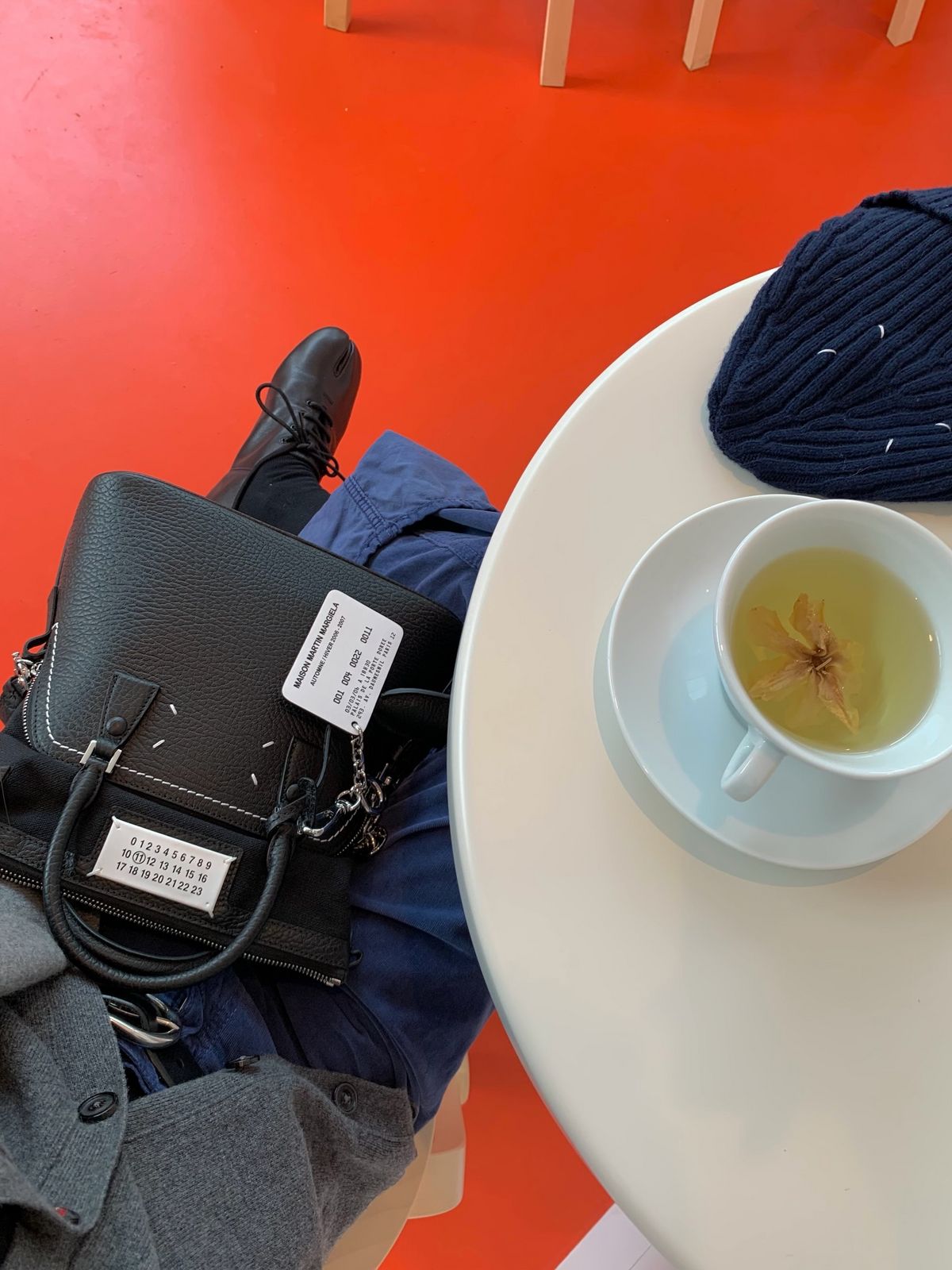 카페 패션도 남다른 차정원의 패션 / 이미지 출처 : 인스타그램 @ch_amii