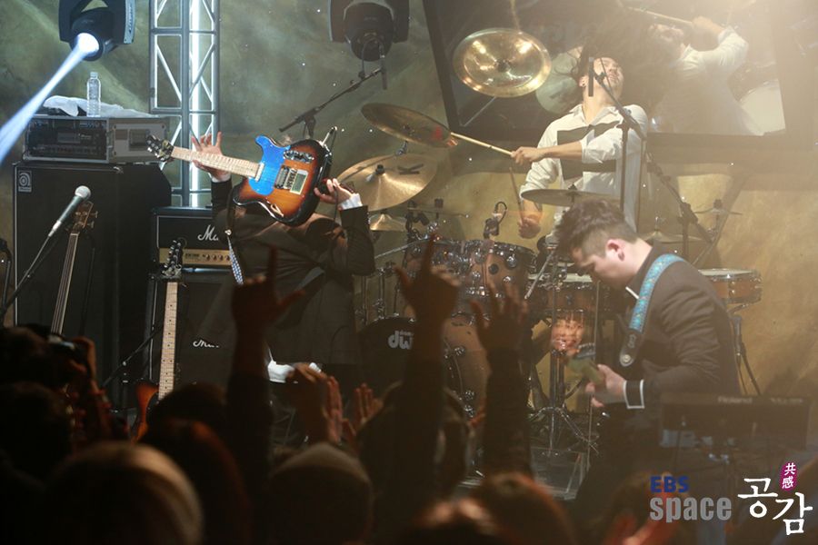 인디 신의 대표적인 등용문으로 자리 잡은 헬로루키는 15년간 총 173팀의 신인 뮤지션들을 배출했다. / 출처: EBS 스페이스 공감