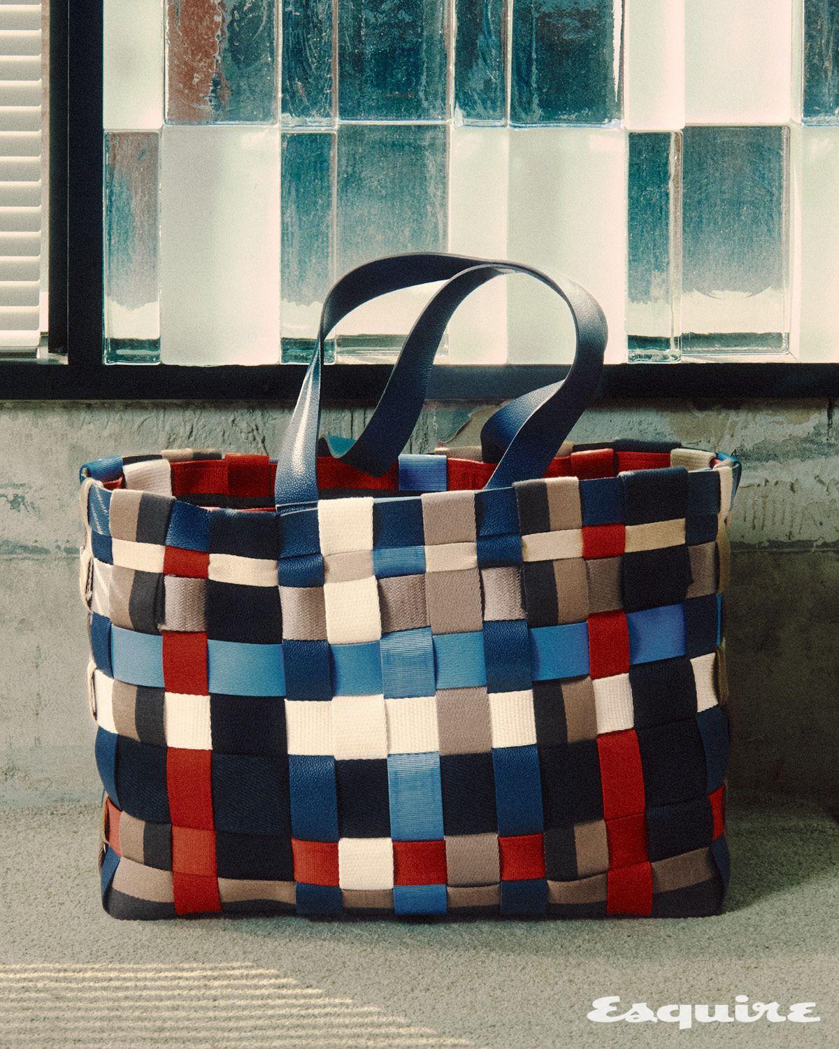 라지 쇼퍼백 800만원대 펜디.