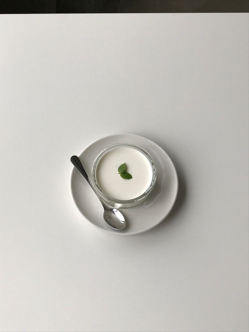 ‘래버린투하트’의 시그너처 디저트인 ‘수제 저지 우유 푸딩’. / 이미지 출처: 래버린투하트 네이버지도 업체 제공 이미지