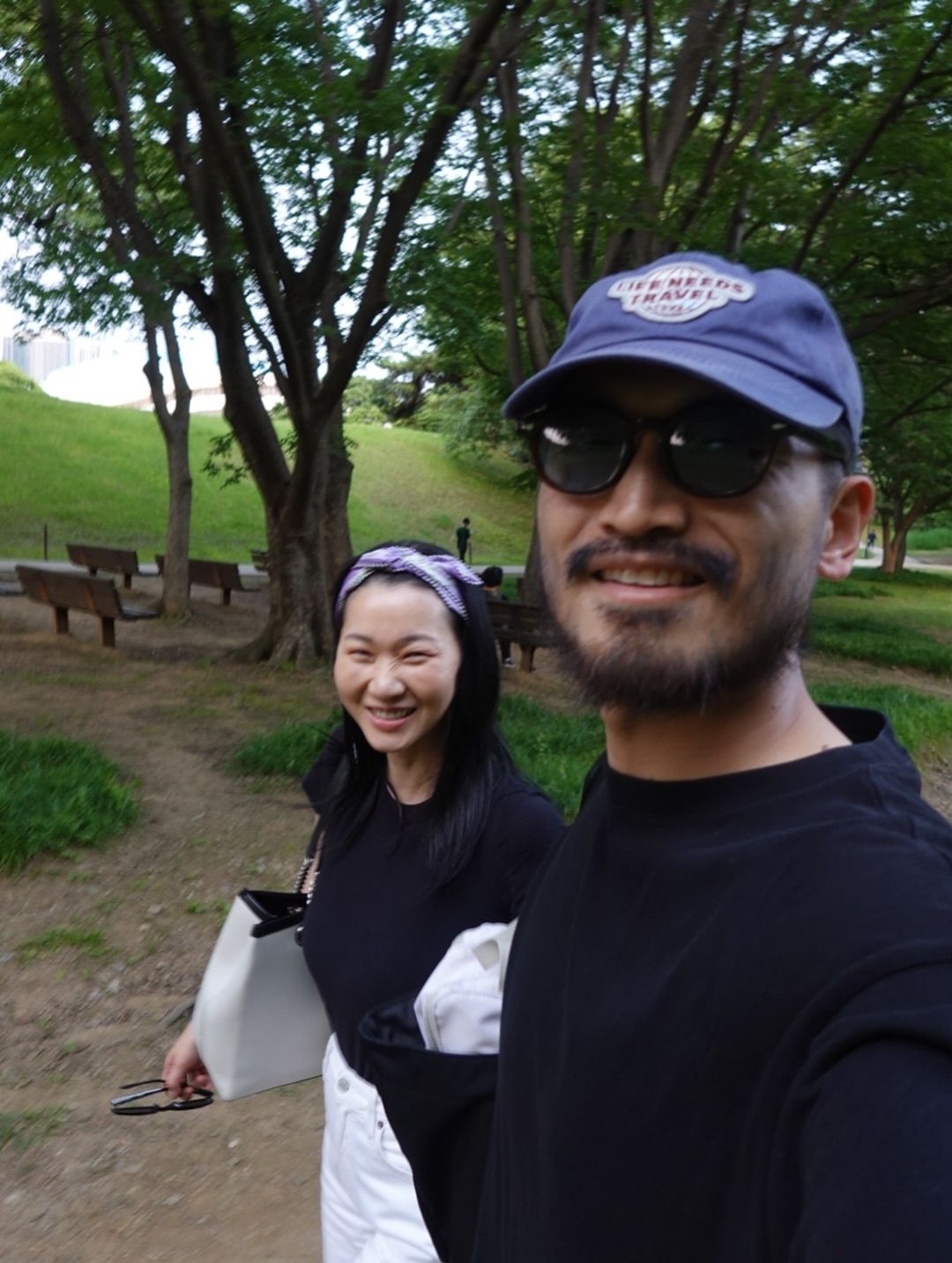 같은 컬러 다른 느낌으로 연결되는 시밀러 룩 / 이미지 출처: 인스타그램 @jungseungmin