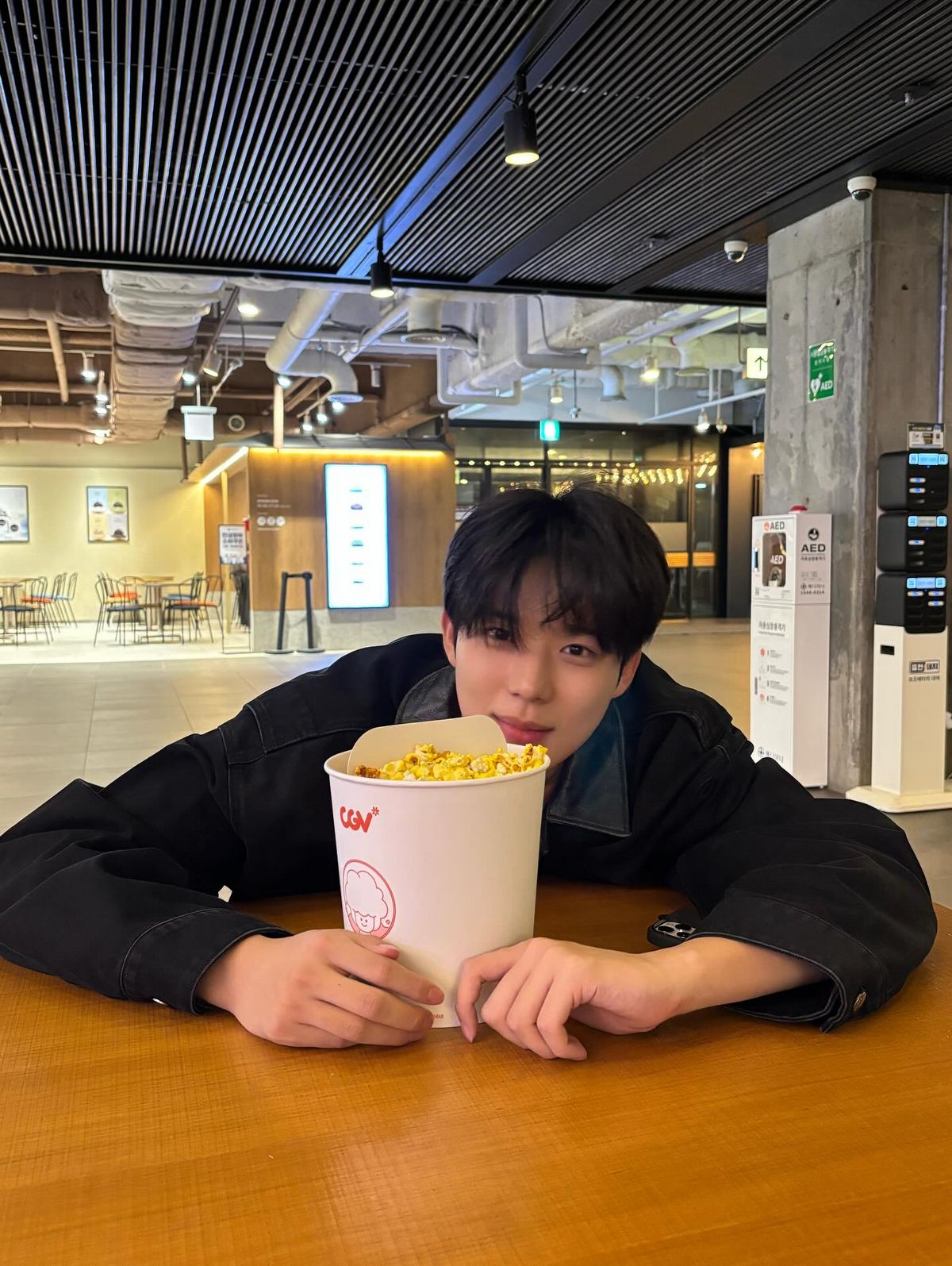 문짝남 문상민의 남친짤 모드 / 이미지 출처: 문상민 인스타그램 @_sangmxn_