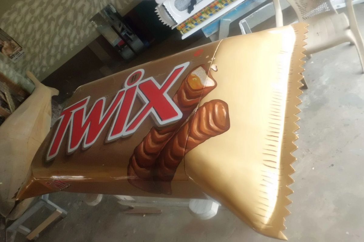 세스 케인과 그의 제자들이 만든 판타지 관들 | 출처: 케인 콰이 카펜트리 워크숍, 게티이미지