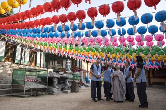 국내외 수행자들이 함께하는 화계사의 참선 중심 템플스테이 / 이미지 출처: 한국불교문화사업단.