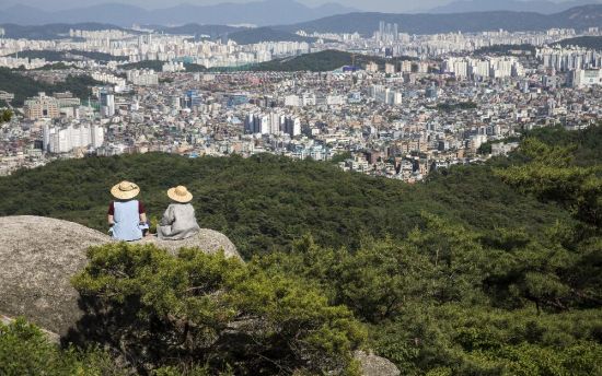 국내외 수행자들이 함께하는 화계사의 참선 중심 템플스테이 / 이미지 출처: 한국불교문화사업단.