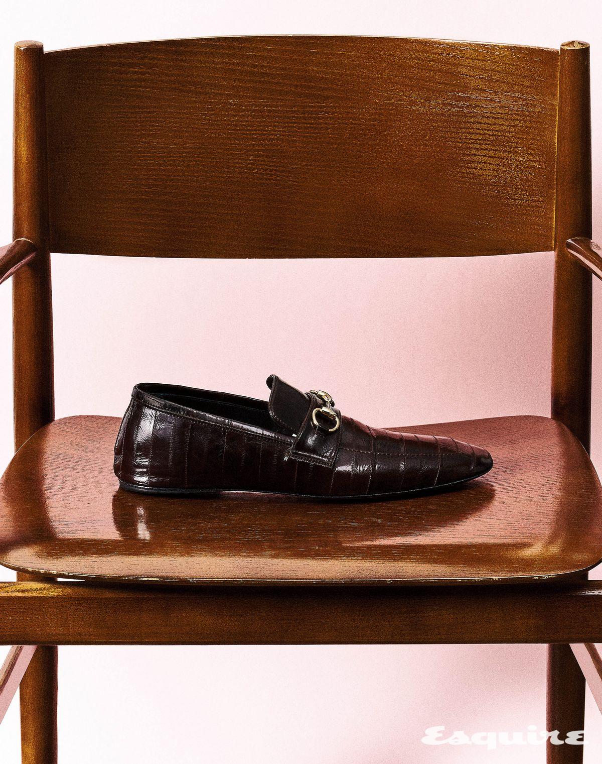 다크 브라운 호스빗 로퍼 가격 미정 구찌.