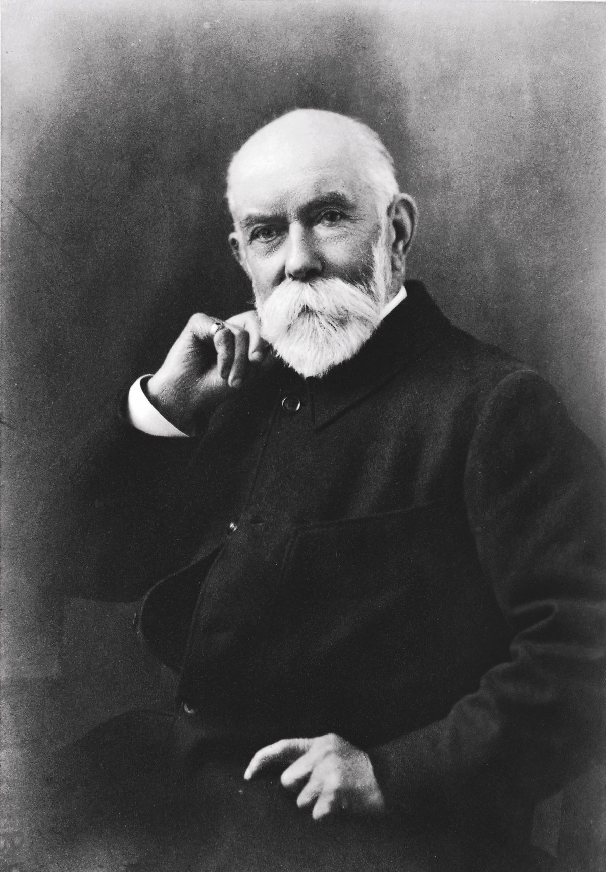 버버리의 창시자 토마스 버버리. / 이미지 출처: 버버리