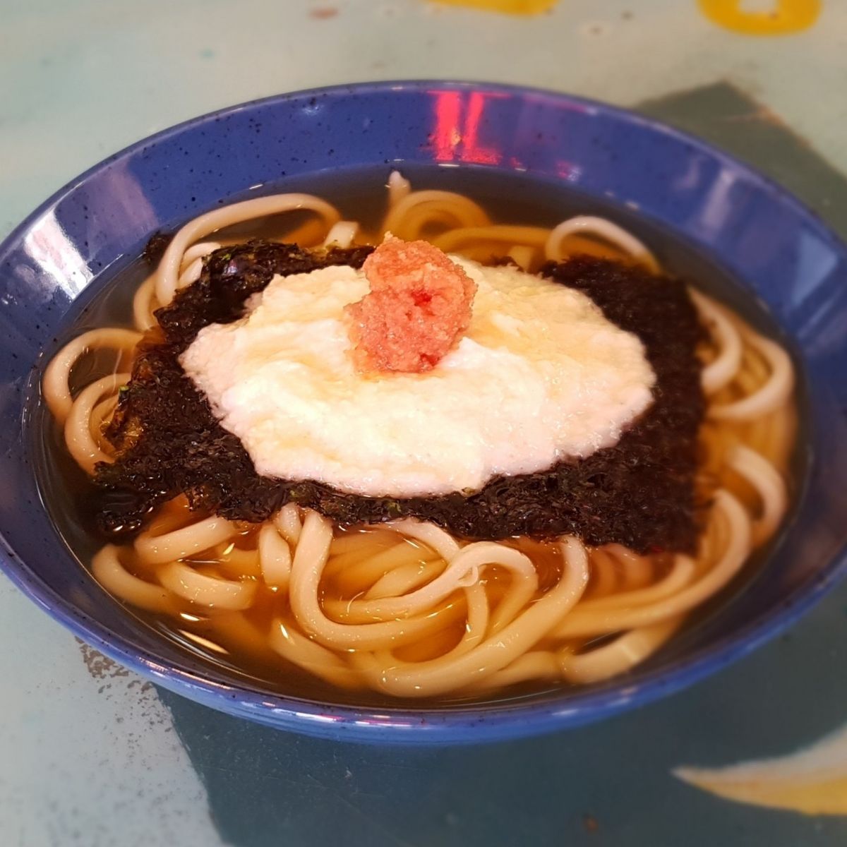 ‘명란 마 칼국수’는 담백한 국물 맛과 산 마의 끈적한 식감이 묘한 중독성을 지녔다. / 출처: 김상진가게 네이버지도 업체